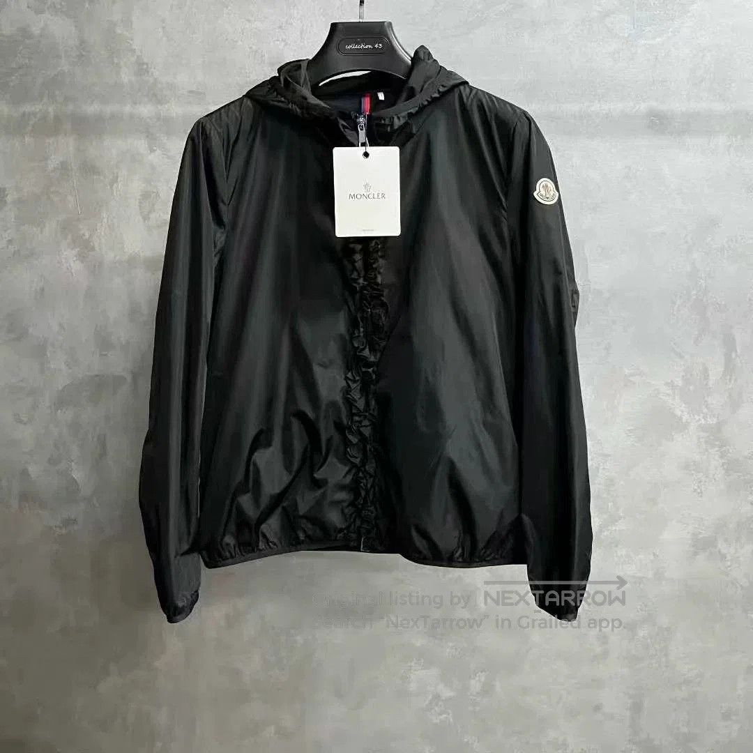 Moncler Moncler Solid Zip Hooded Long. Size XL / US 12-14 / IT 48-50 - 1 Thumbnail