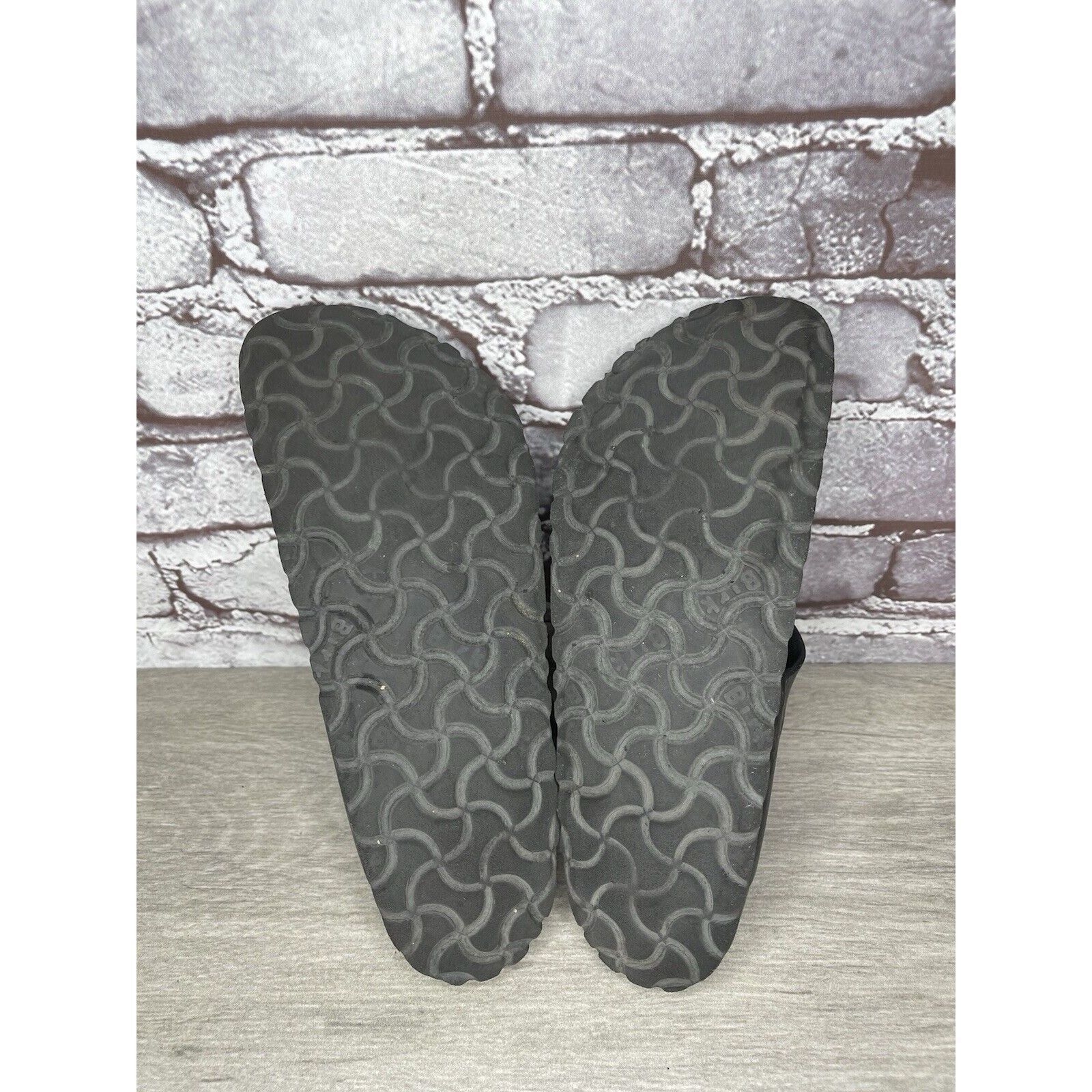 Birkenstock Birkenstock Black Foam Gizeh Strap Lightweight Sandals Women Size US 5.5 / IT 35.5 - 10 Thumbnail