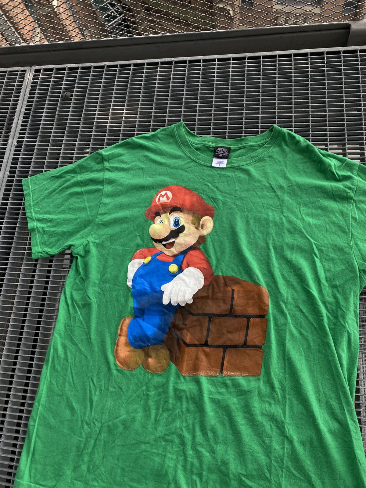 The Game Super Mario 2010 Game Y2K T-Shirt Size US L / EU 52-54 / 3 - 2 Thumbnail