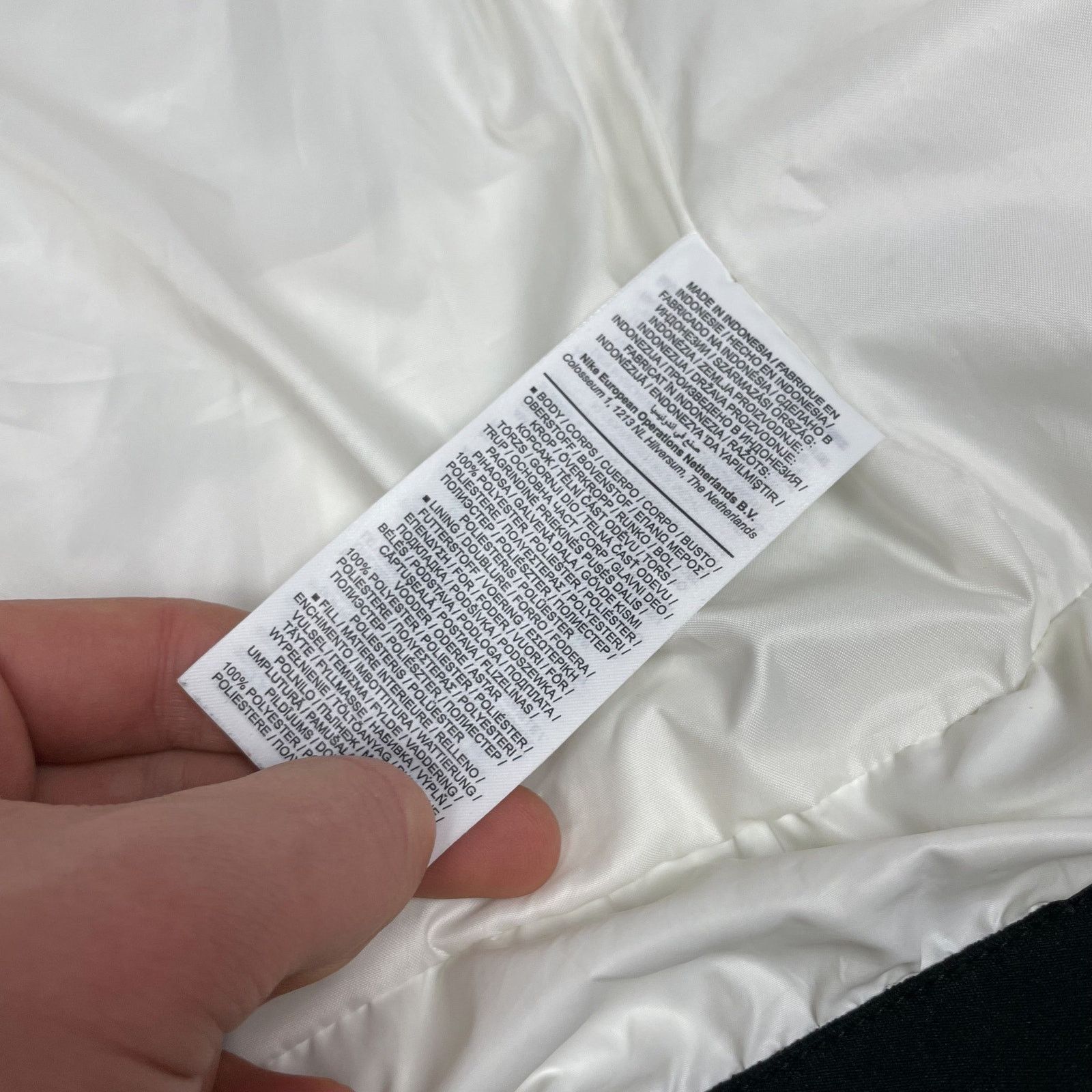 Nike Nike Women's White Outdoor Hooded Full Zip Puffer Jacket XS Size XS / US 0-2 / IT 36-38 - 14 Thumbnail