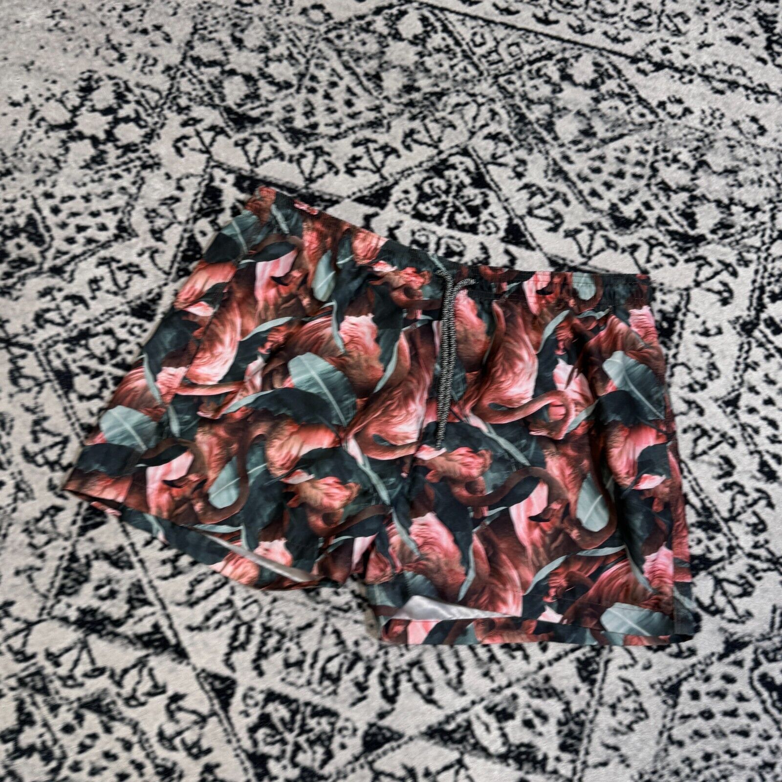 Vintage Soc Unisex Red Green Floral Polyester Shorts Size L Summer Size US 32 / EU 48 - 2 Thumbnail