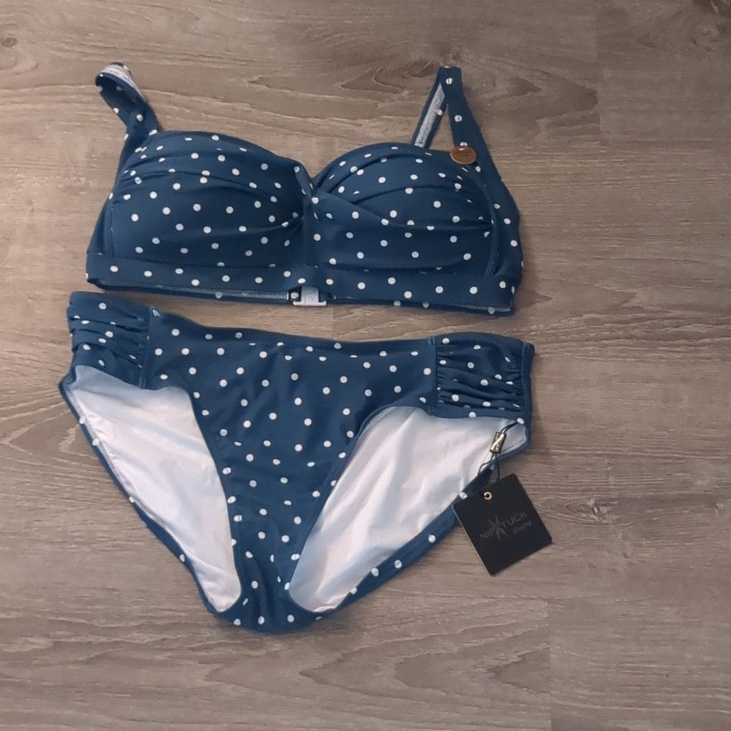Other Nip tuck swim bikini size 12 Size ONE SIZE - 1 Thumbnail