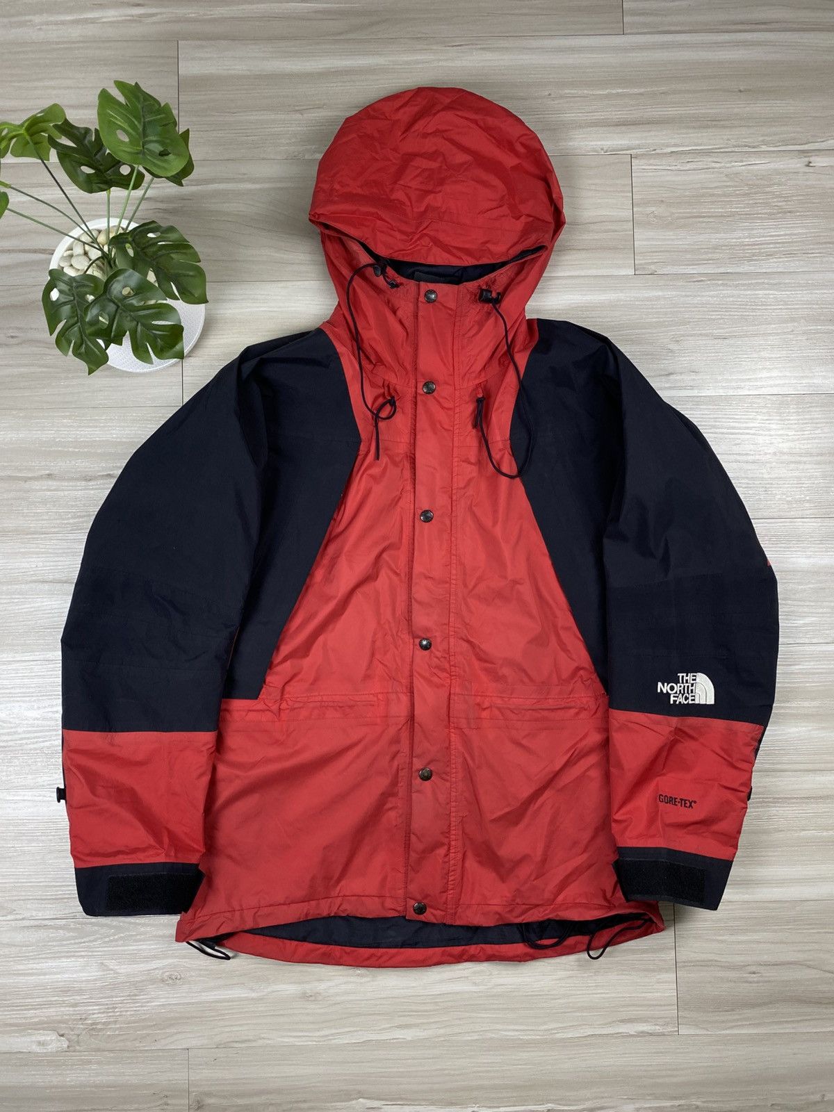 The North Face VINTAGE THE NORTH FACE GORE TEX RED Size US M / EU 48-50 / 2 - 1 Thumbnail