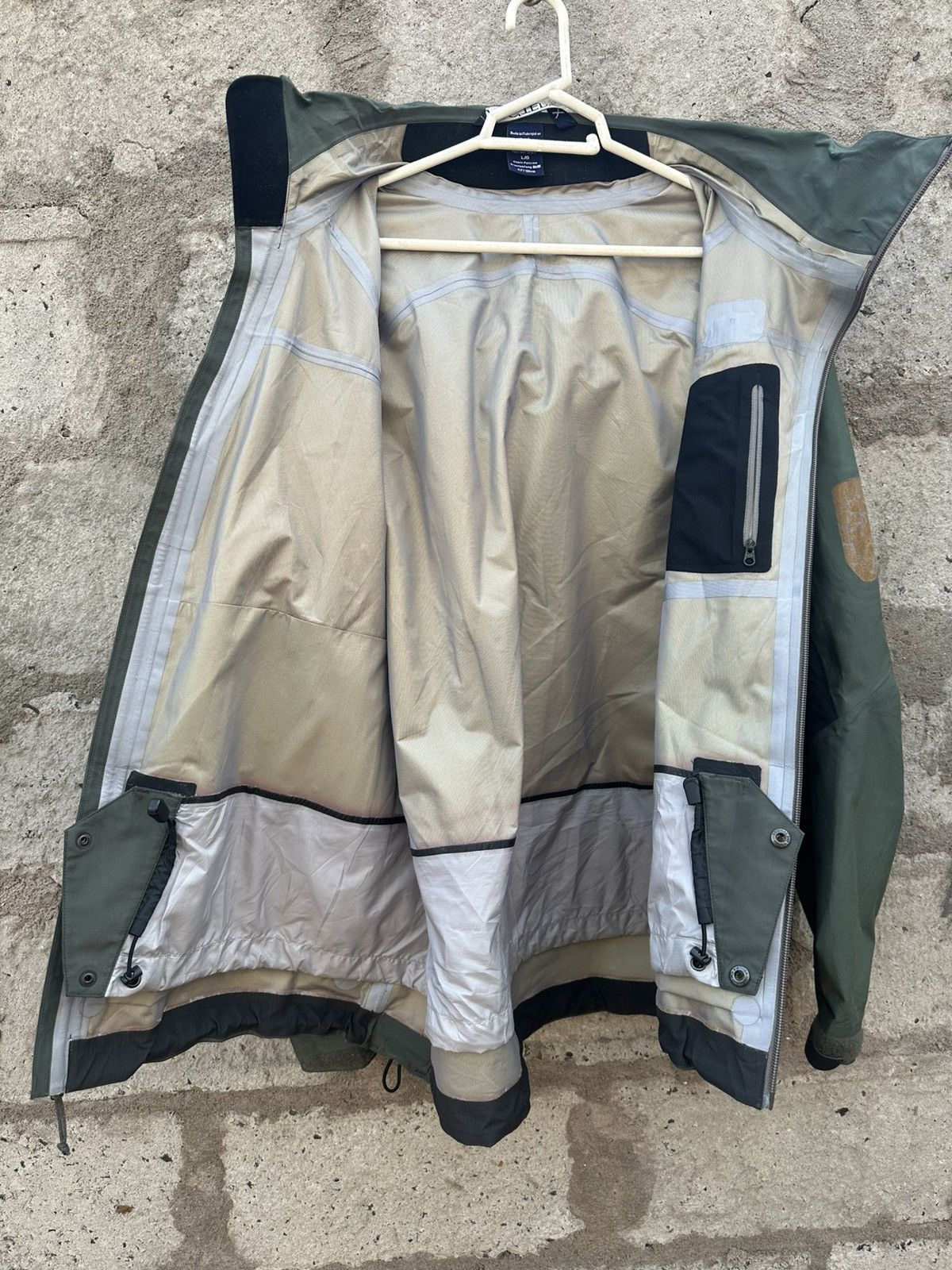 Arc'teryx × Goretex × Vintage vintage Arcteryx goretex XCR Recco Jacket Size US L / EU 52-54 / 3 - 15 Thumbnail