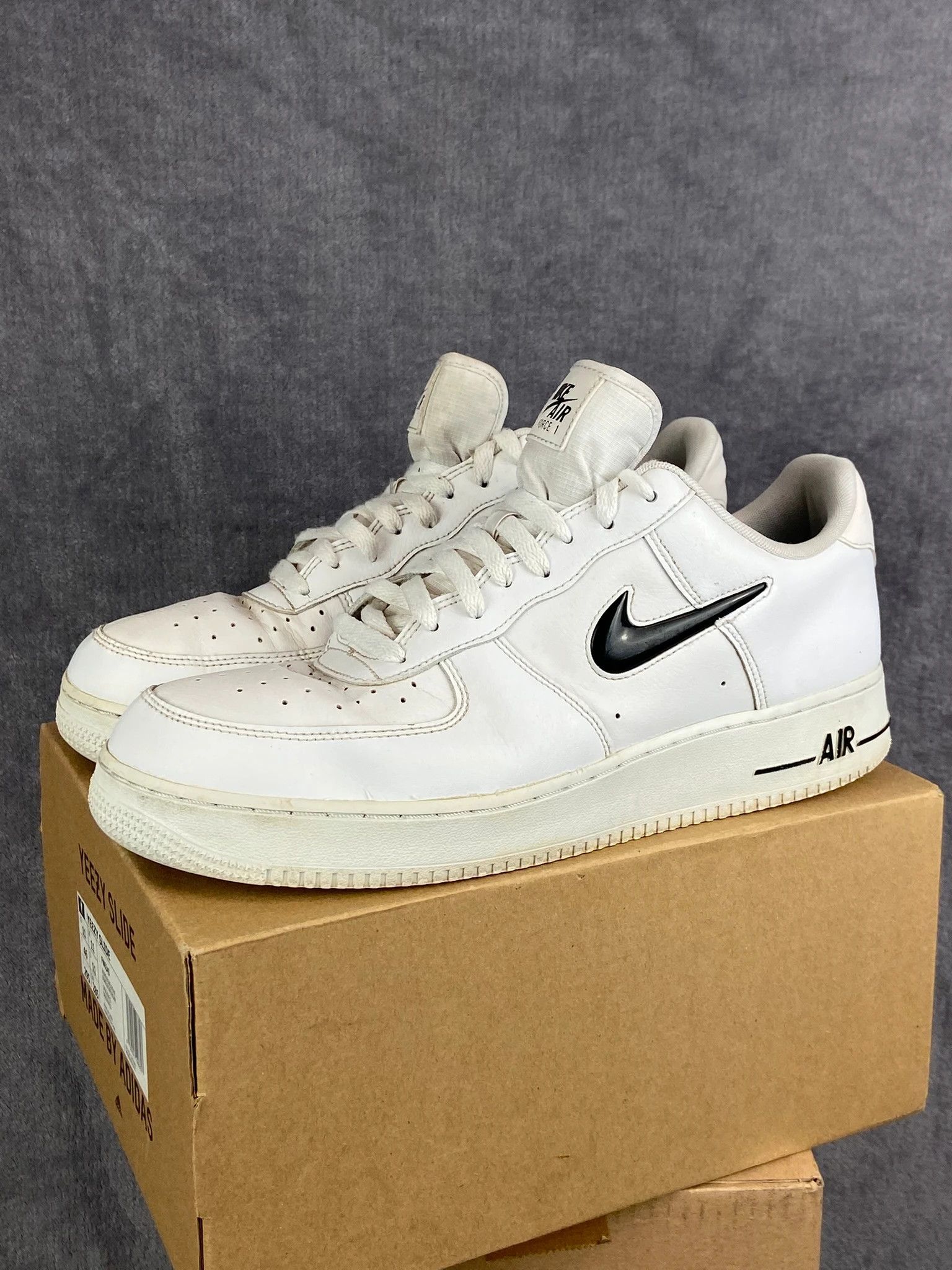 Nike Nike Air Force 1 white sneakers with black swoosh Size US 13 / EU 46 - 1 Thumbnail