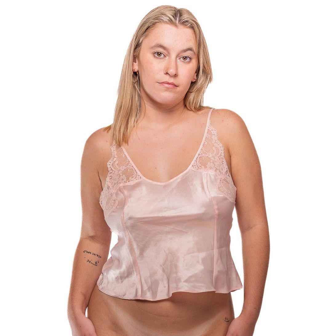 Vintage Vintage Y2K Victoria's Secret Blush Pink Cami Size ONE SIZE - 1 Thumbnail