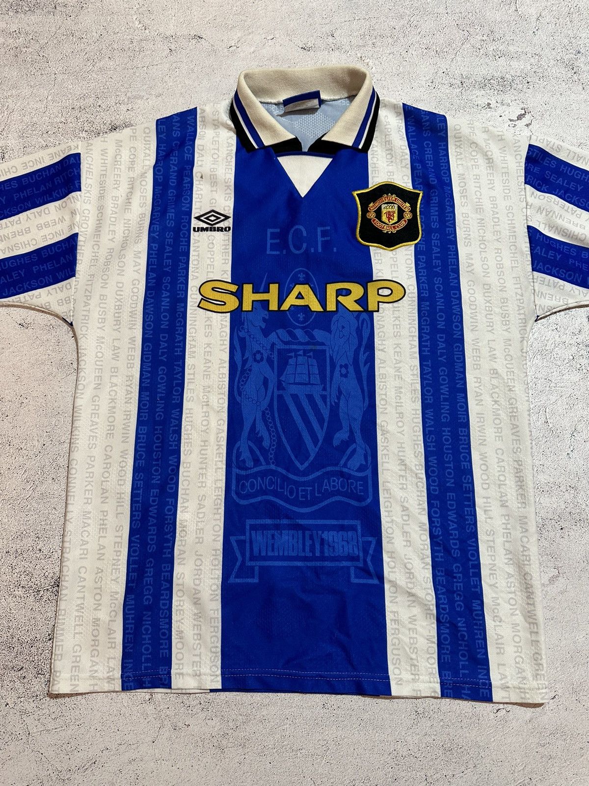 Umbro Manchester United 1994/1996 jersey sharp Size US L / EU 52-54 / 3 - 2 Thumbnail