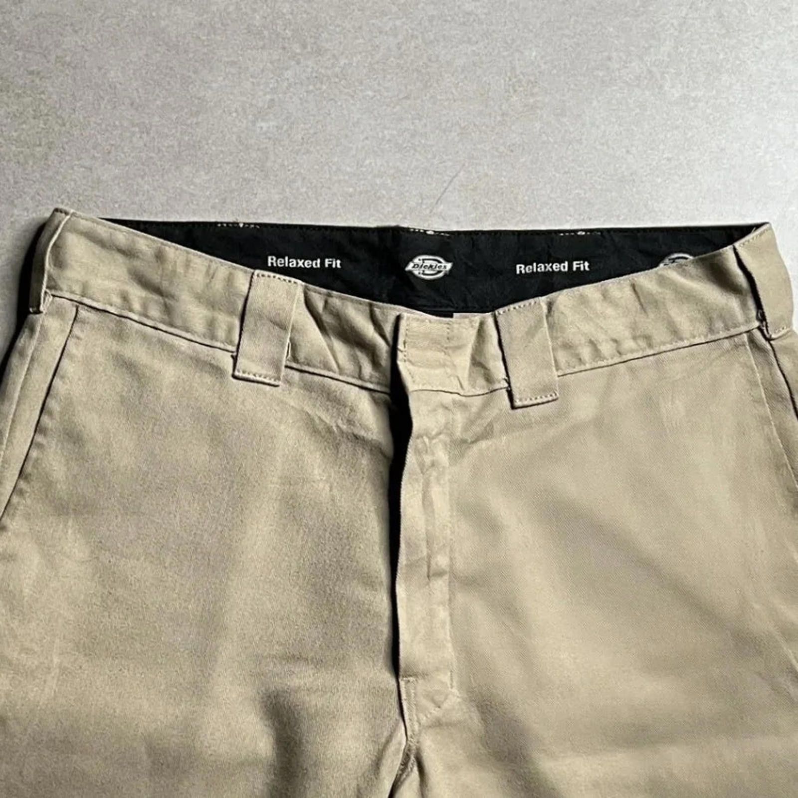 Dickies Vintage Dickies Beige Relaxed Fit Shorts - 34x12 Size US 34 / EU 50 - 3 Thumbnail