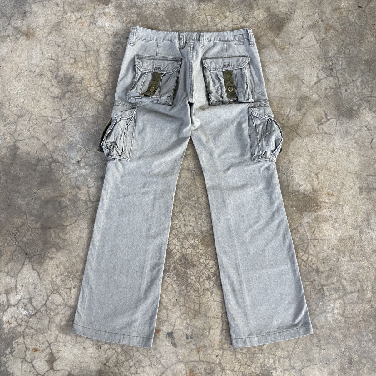 Japanese Brand W29 Vintage Made in Nippon Flare Faded Cargo Pants Size US 29 - 7 Thumbnail