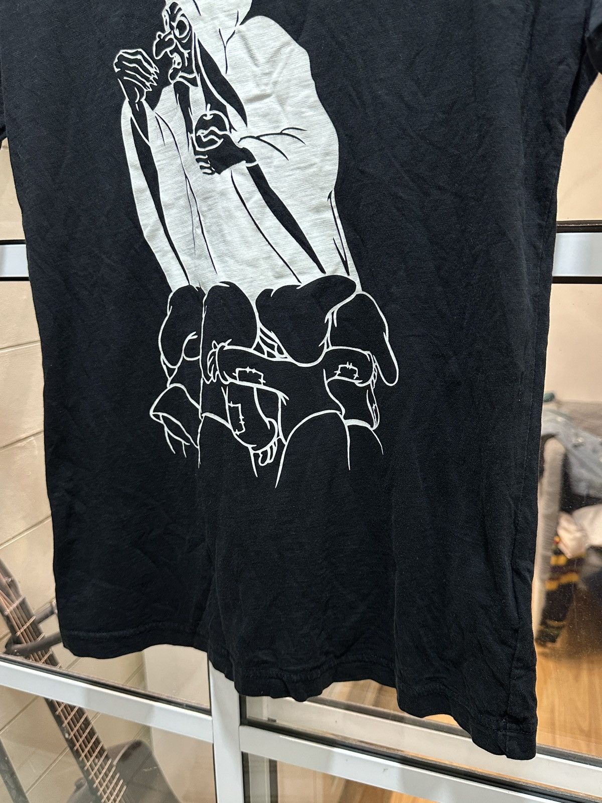 Undercover × Uniqlo Uniqlo Undercover Snow White Witch Disney Shirt Size US M / EU 48-50 / 2 - 6 Thumbnail