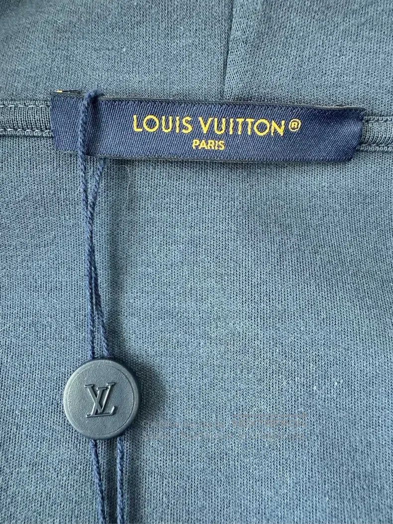 Louis Vuitton Louis Vuitton Fei Dong Co-branded Beaded Embroidered Logo Size US S / EU 44-46 / 1 - 3 Thumbnail
