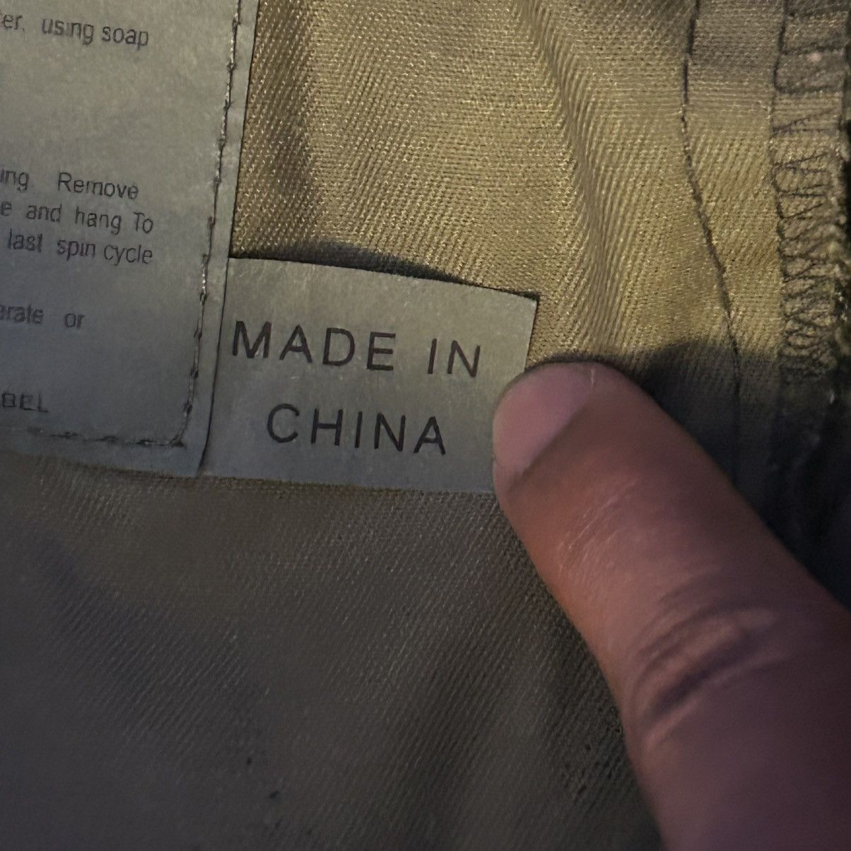 The GV Gallery The GV Gallery Raspberry Hills Camo Cargo Pants Size US 30 / EU 46 - 5 Thumbnail