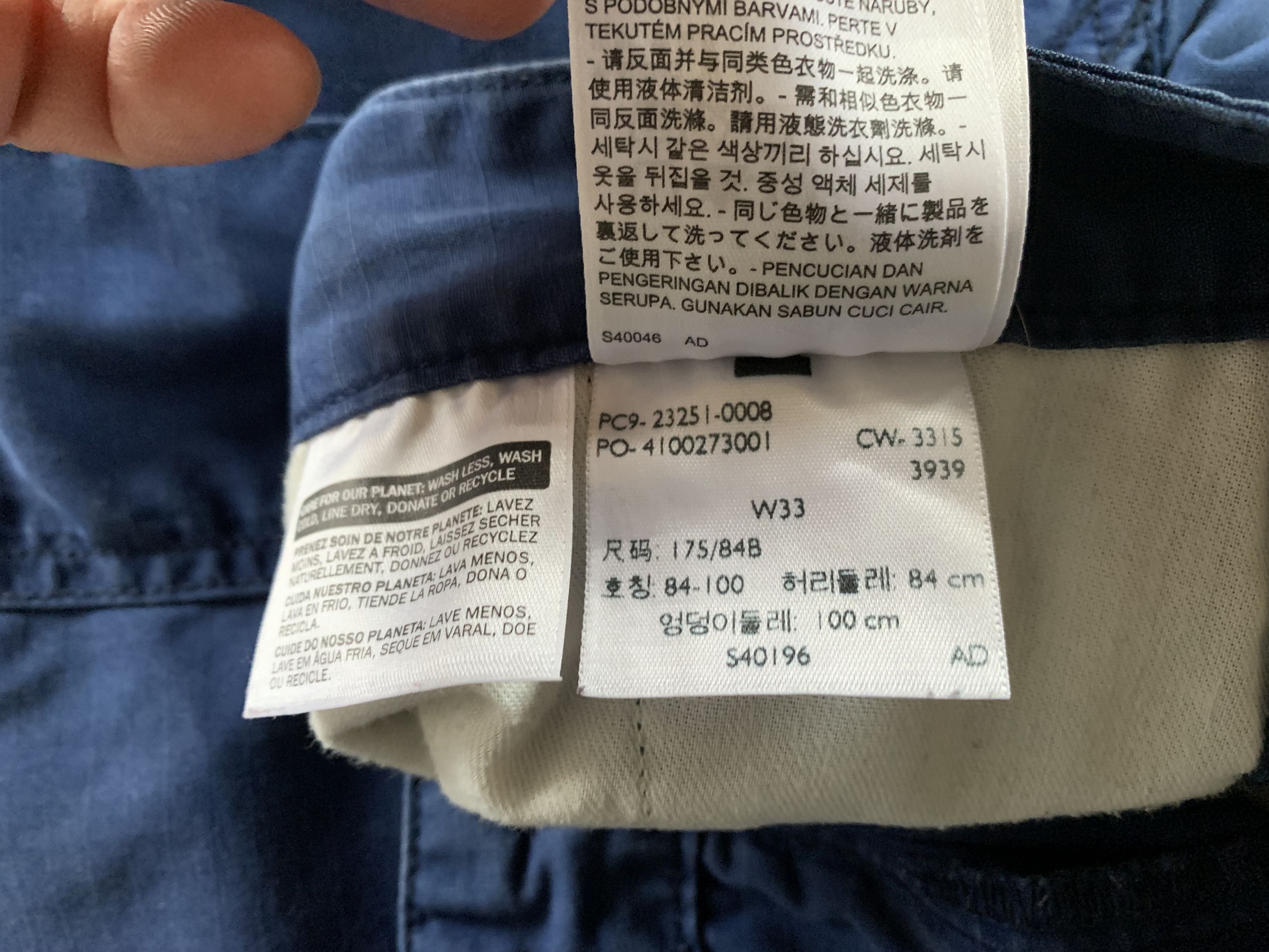 Designer × Levi's Levis Blue Cargo Shorts Size US 33 - 9 Thumbnail