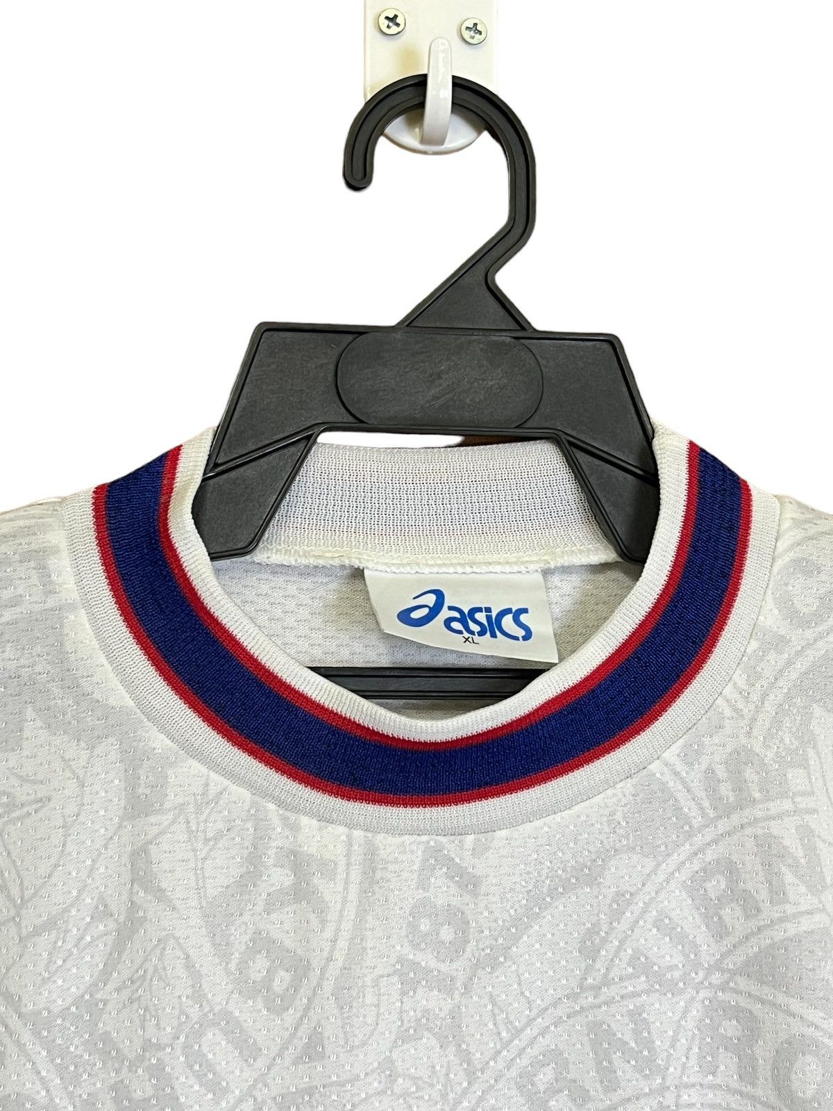 Asics VINTAGE 90s ASICS BLACKBURN ROVERS 94/95 TRAINING JERSEY Size US XL / EU 56 / 4 - 5 Thumbnail