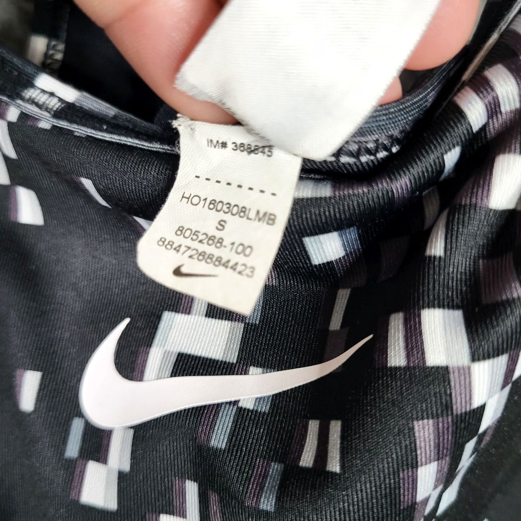 Nike NIKE DRY FIT Activewear Sports bra Women's S White Sleeveless Casual Top Regular Size Type Sports 90s/Mens Womens BoyGirl Size ONE SIZE - 4 Thumbnail