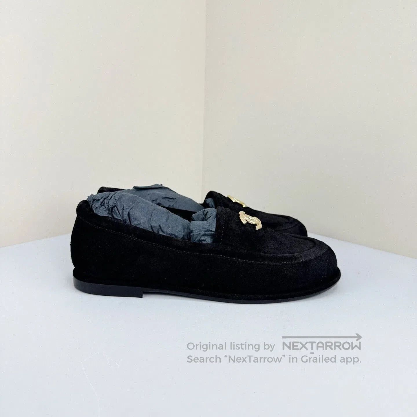 Chanel Chanel Black Gold Suede Loafers Size 38. Size US 7.5 / IT 37.5 - 4 Thumbnail