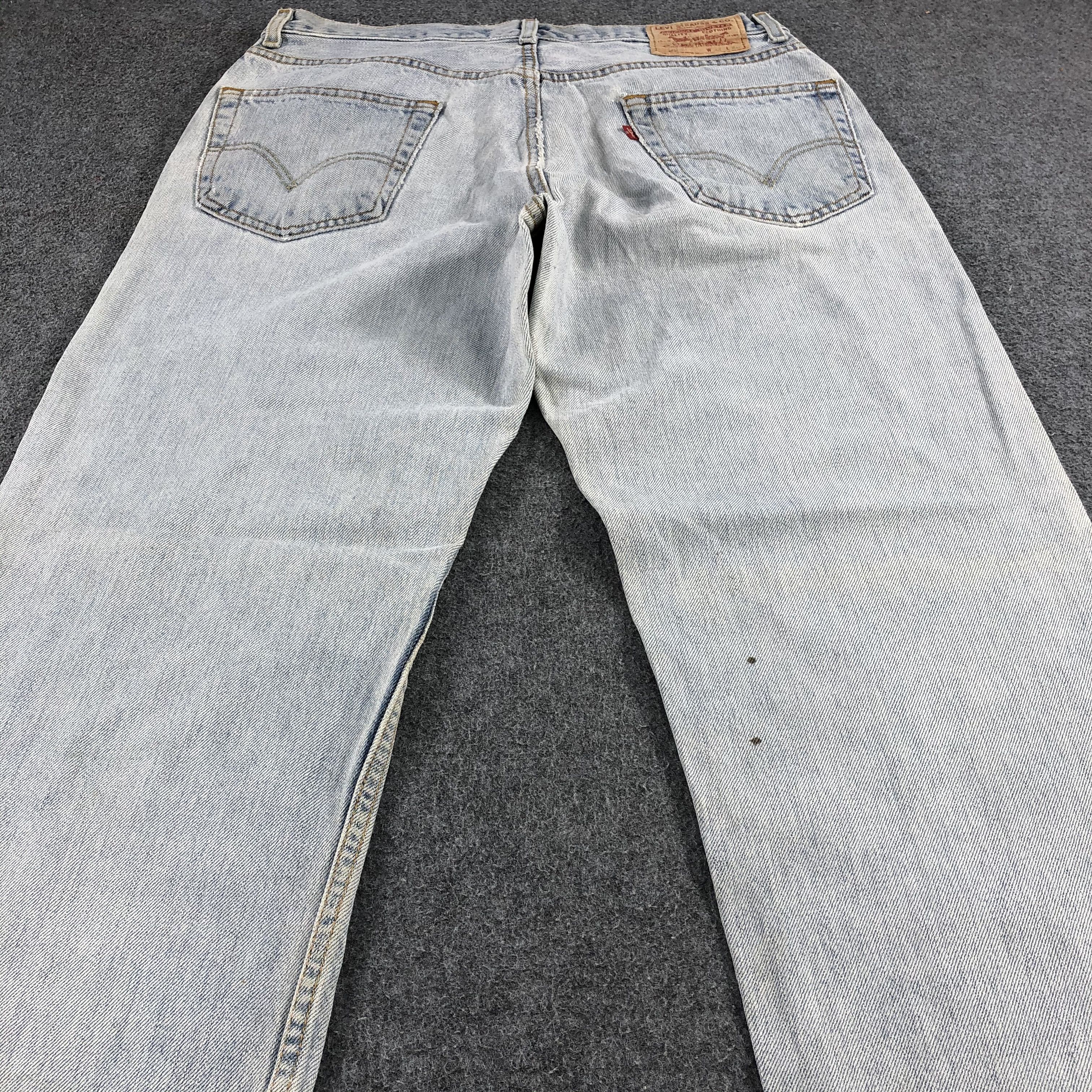 Levi's Light Wash Vintage Levis 550 Jeans-J1132 Size US 33 - 4 Thumbnail