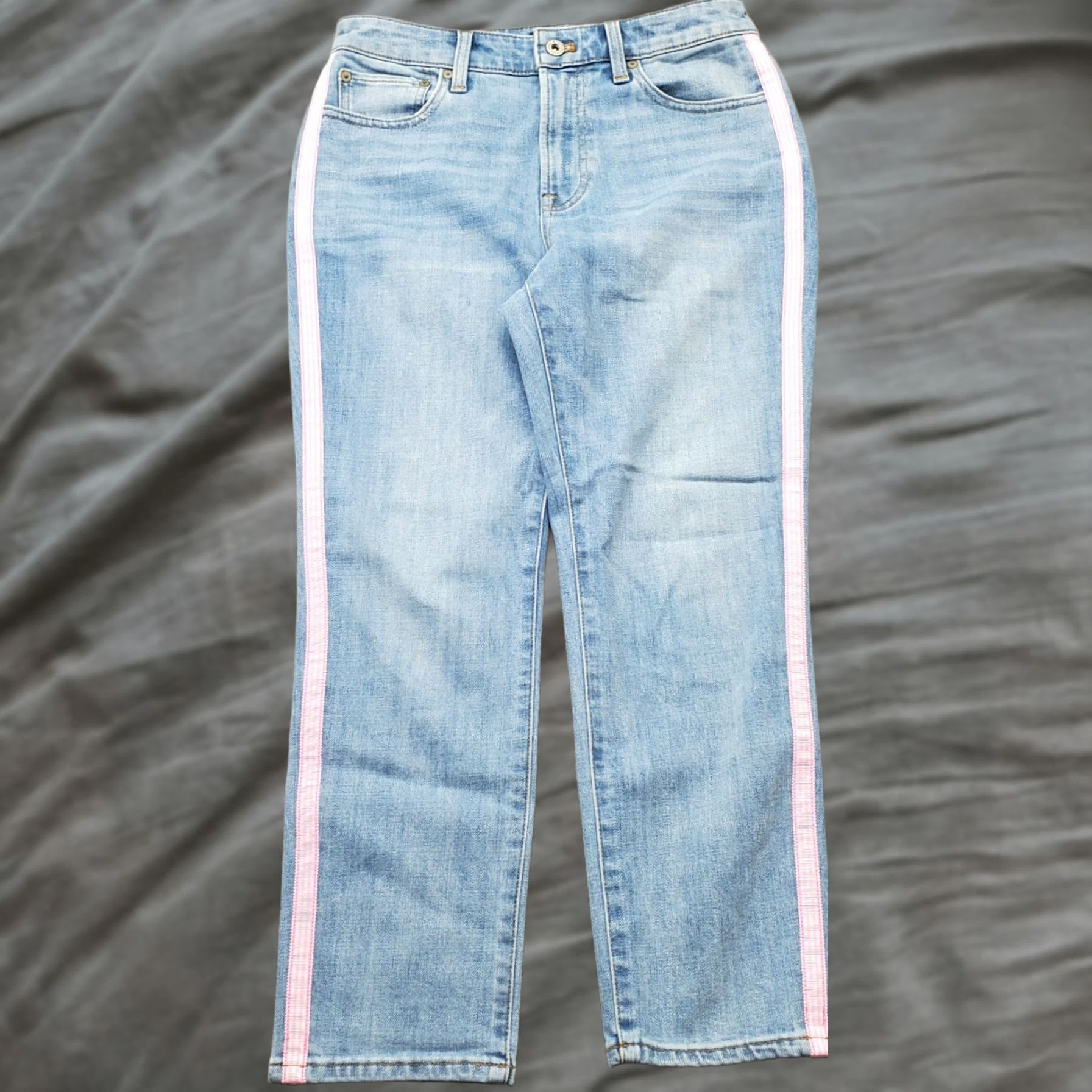 Talbots Talbots Modern Ankle Jeans Womens 4P Blue Denim Medium Wash 5-Pocket Design Straight Jeans XS? Size 27" / US 4 / IT 40 - 1 Thumbnail