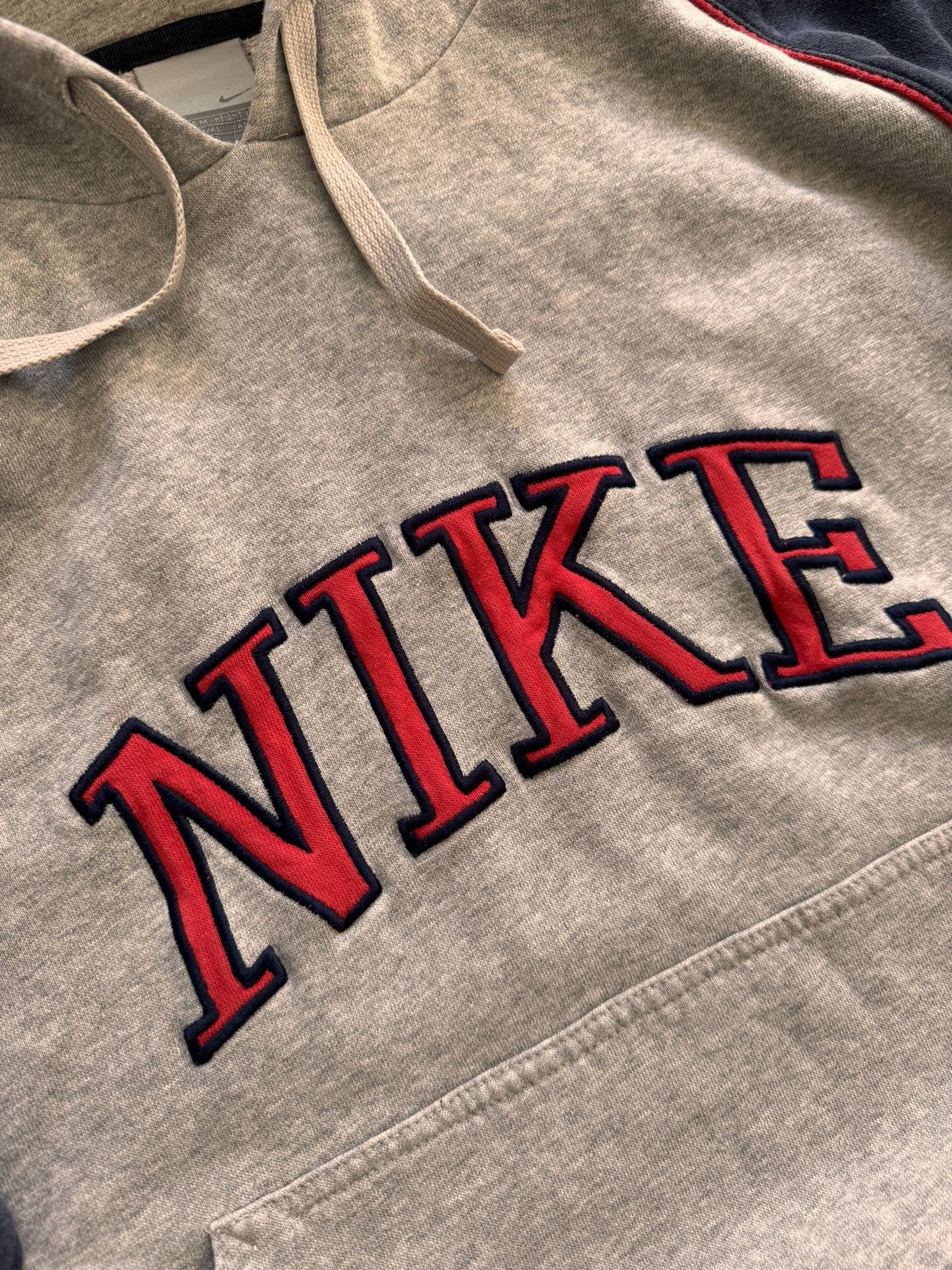 Nike × Vintage NIKE VINTAGE CENTER LOGO OVERSIZE BOXY HOODIE Size US M / EU 48-50 / 2 - 5 Thumbnail