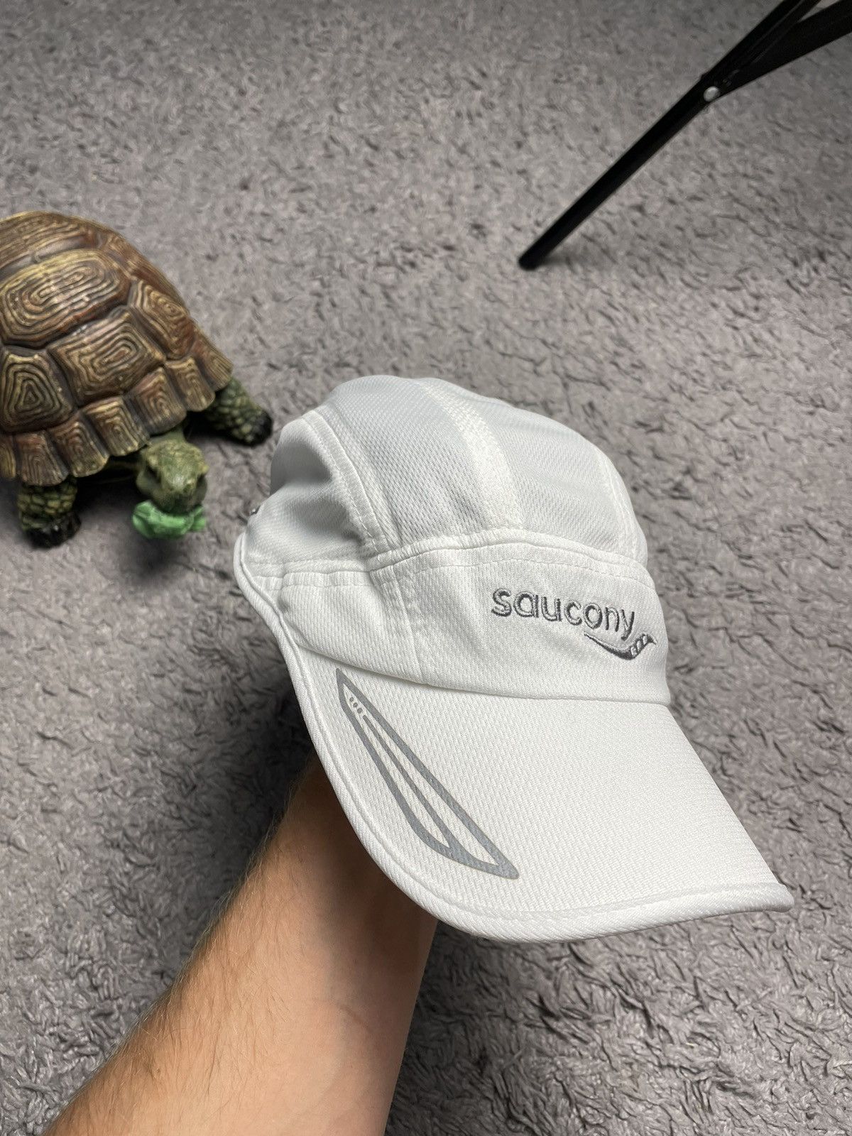 Saucony × Vintage Vintage Saucony White reflective cap hat y2k Size ONE SIZE - 2 Thumbnail