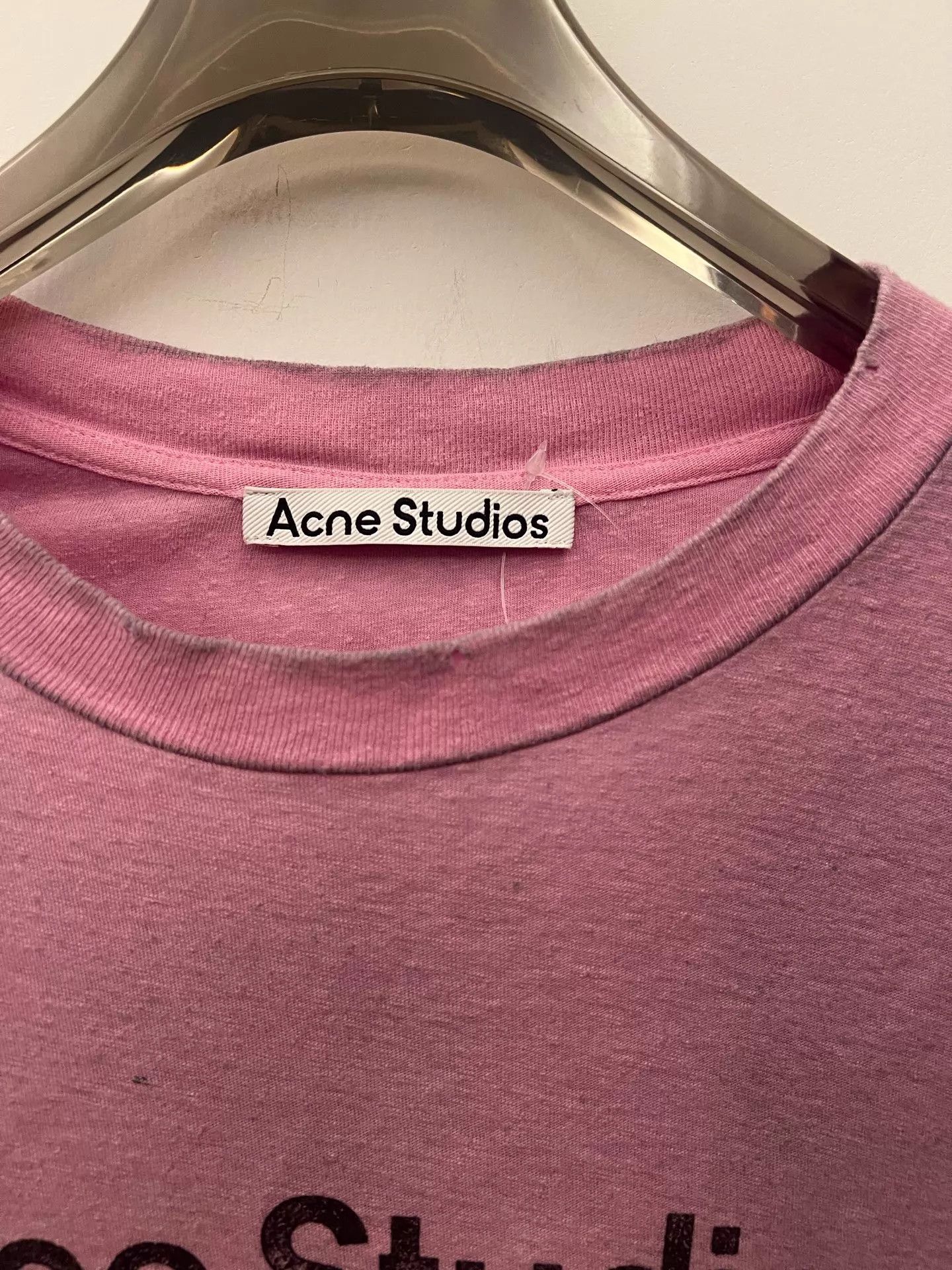 Acne Studios Acne Vintage 1996 Logo Print Drop-Shoulder Tee Candy Pink XS Size US XS / EU 42 / 0 - 2 Thumbnail