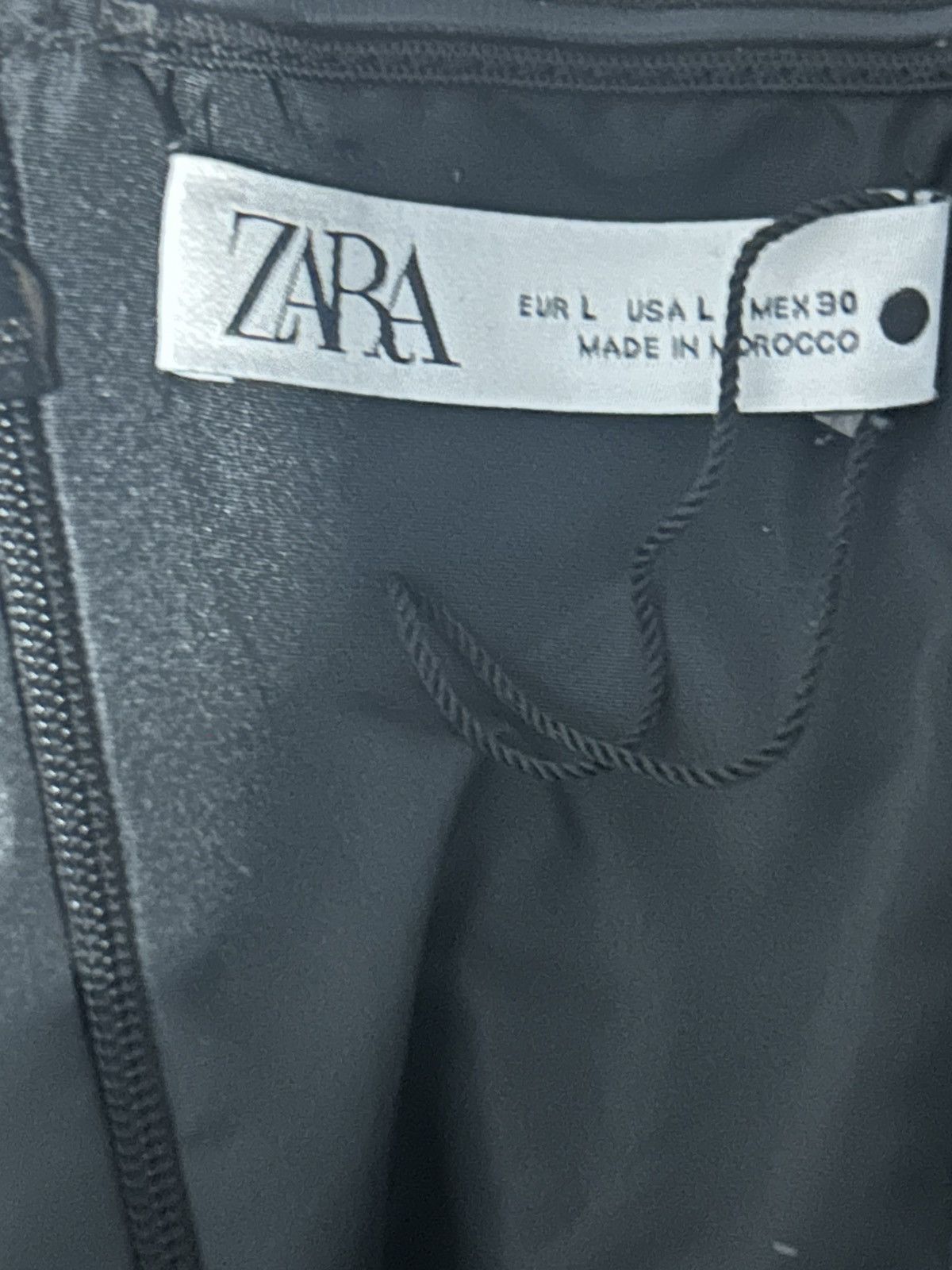 Zara Zara bubble hem off the shoulder dress Size L / US 10 / IT 46 - 9 Thumbnail