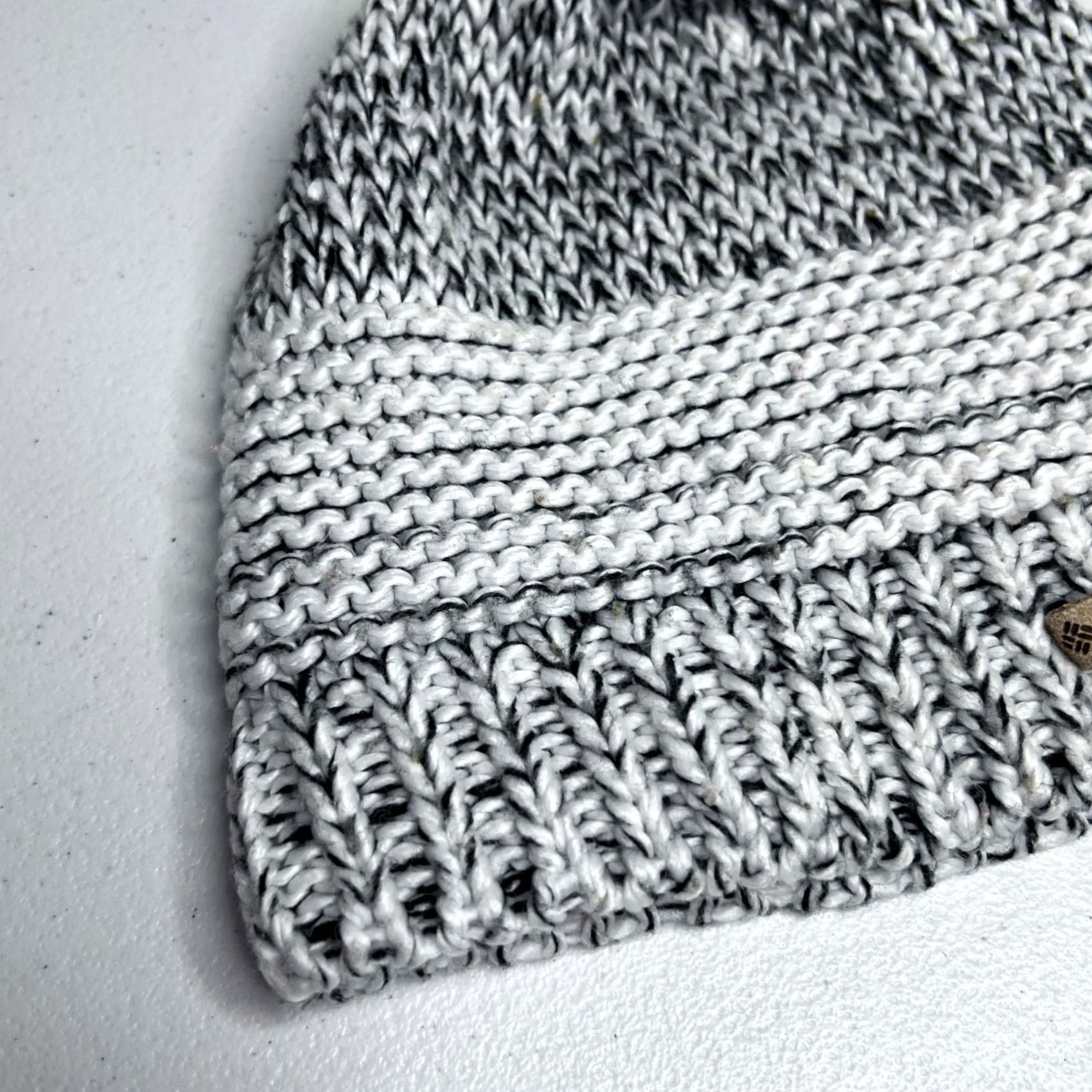 Vintage Columbia Beanie Pom Knit Hat Womens One Size White Black Lined Size ONE SIZE - 3 Thumbnail