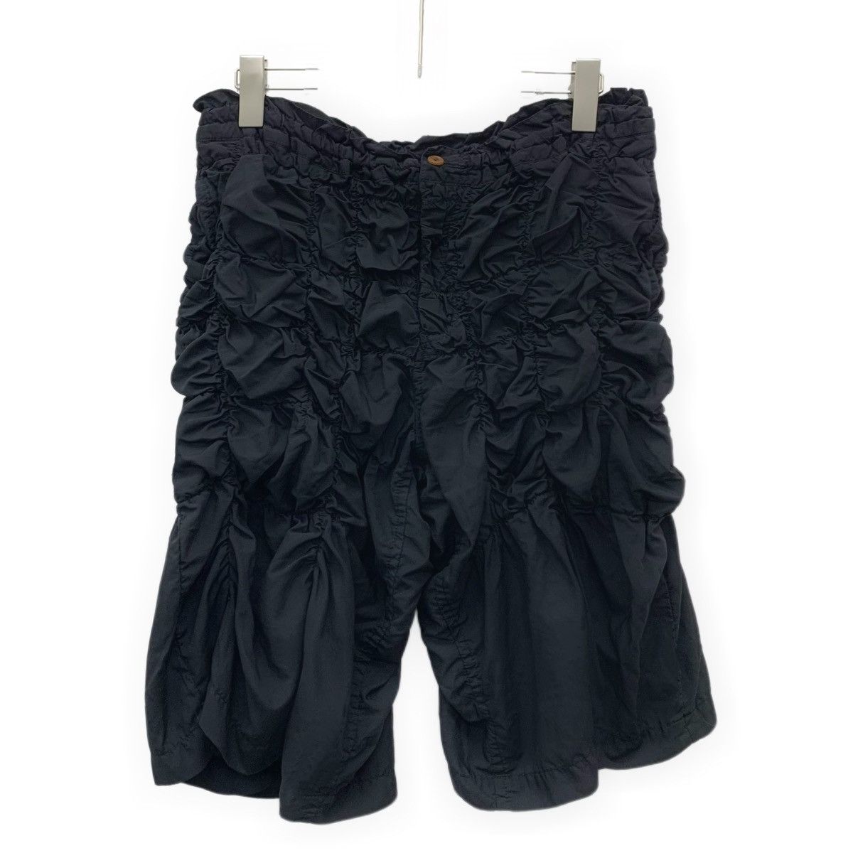 Comme des Garcons Comme des Garçons Black Bubble Pleated Casual Shorts K26WX Size 28" / US 6 / IT 42 - 1 Thumbnail