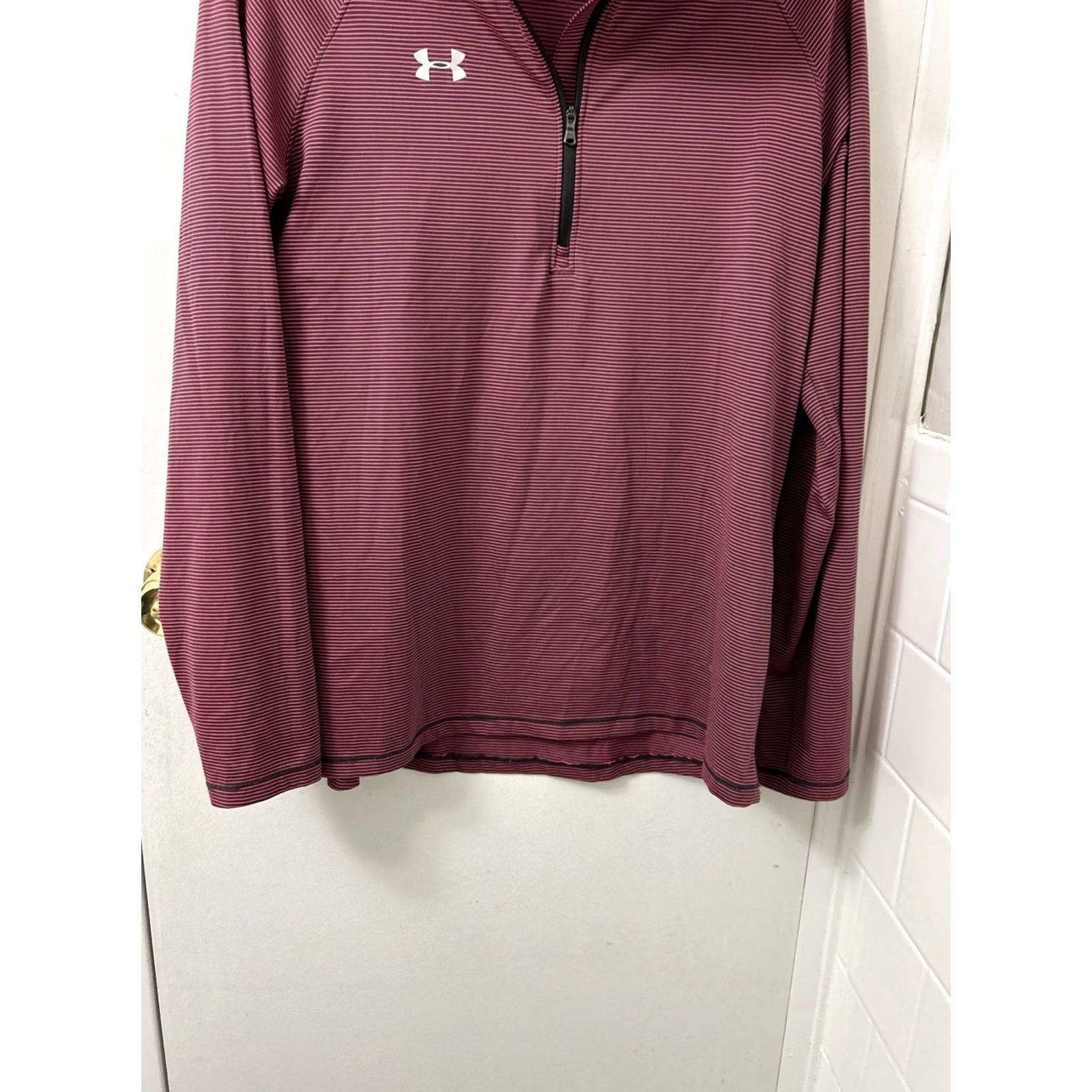 Under Armour Under Armour HeatGear Quarter Zip Mens M Maroon Black Striped Pullover L/S Hoodless? Size US M / EU 48-50 / 2 - 3 Thumbnail