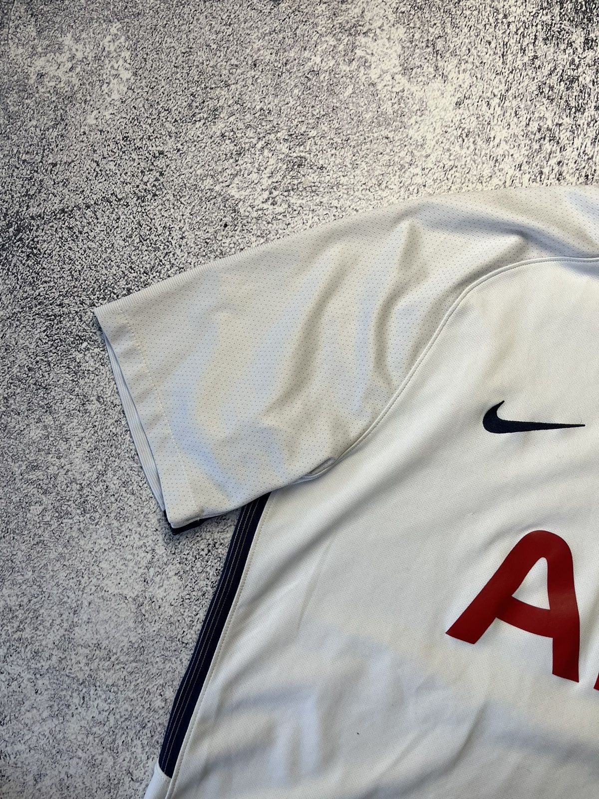 Nike TOTTENHAM HOTSPUR 2017/2018 HOME FOOTBALL SHIRT NIKE Size US XL / EU 56 / 4 - 7 Thumbnail