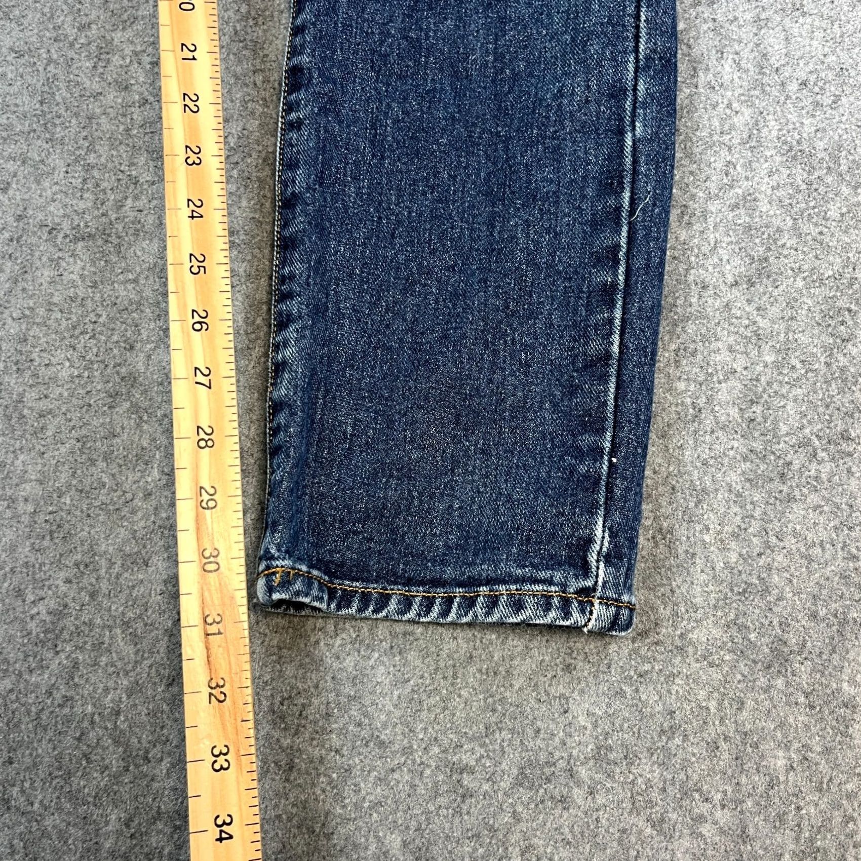 Calvin Klein Calvin Klein Womens Jeans Mom High Waist Tapered 27 32 UK 8 Dark Wash VTG Denim 5-Pocket Blue Shoes? Size 30" / US 8 / IT 44 - 4 Thumbnail