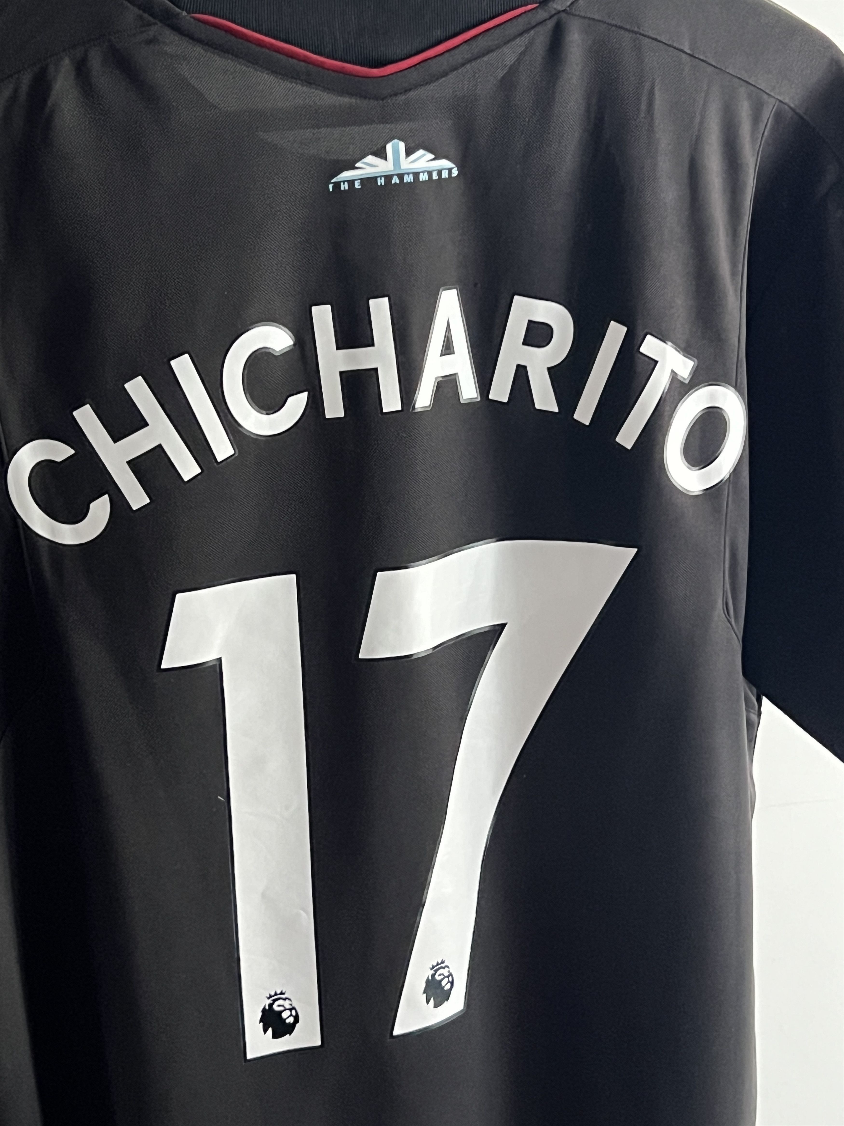 Umbro Soccer Jersey Chicharito 17 West Ham United Vintage Rare Size US M / EU 48-50 / 2 - 5 Thumbnail