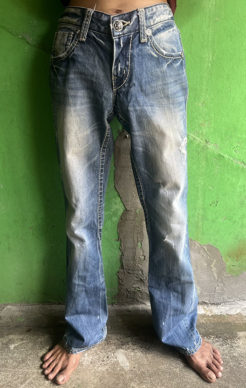 Isamu Katayama Backlash Vintage Buckaroo Distressed Flare Denim - Y2K Style Size US 31 - 13 Thumbnail