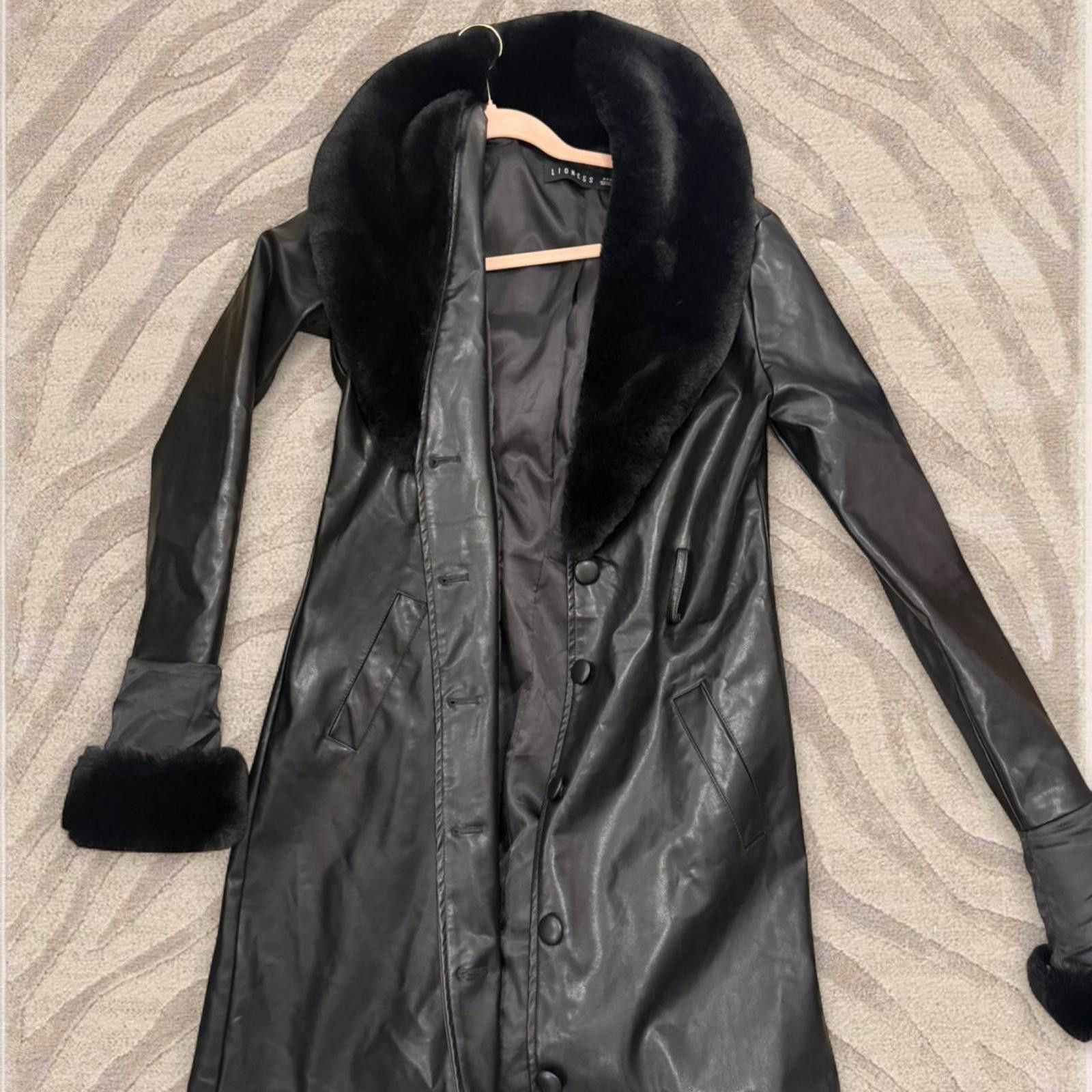 Lioness Lioness Long leather trench with fur details! Size XS / US 0-2 / IT 36-38 - 3 Thumbnail