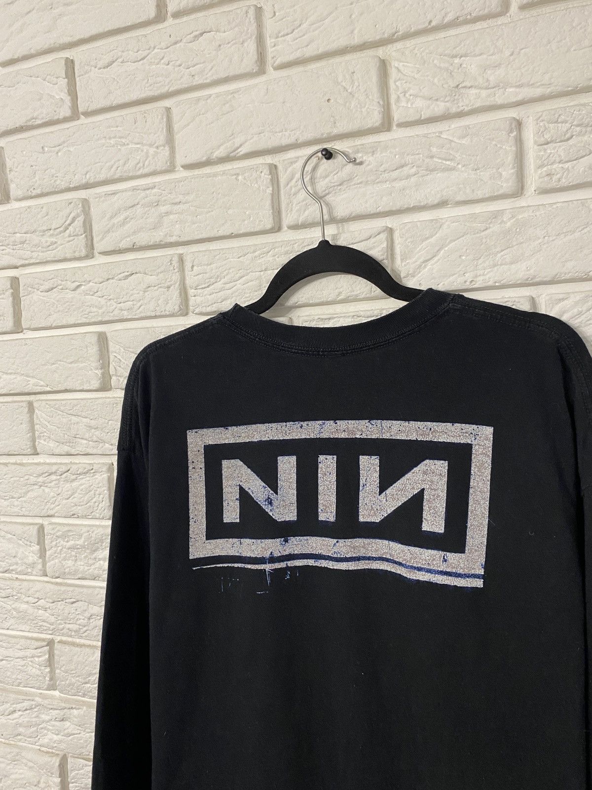 Band Tees Nine Inch Nails Long Sleeve Tee Size US XL / EU 56 / 4 - 4 Thumbnail