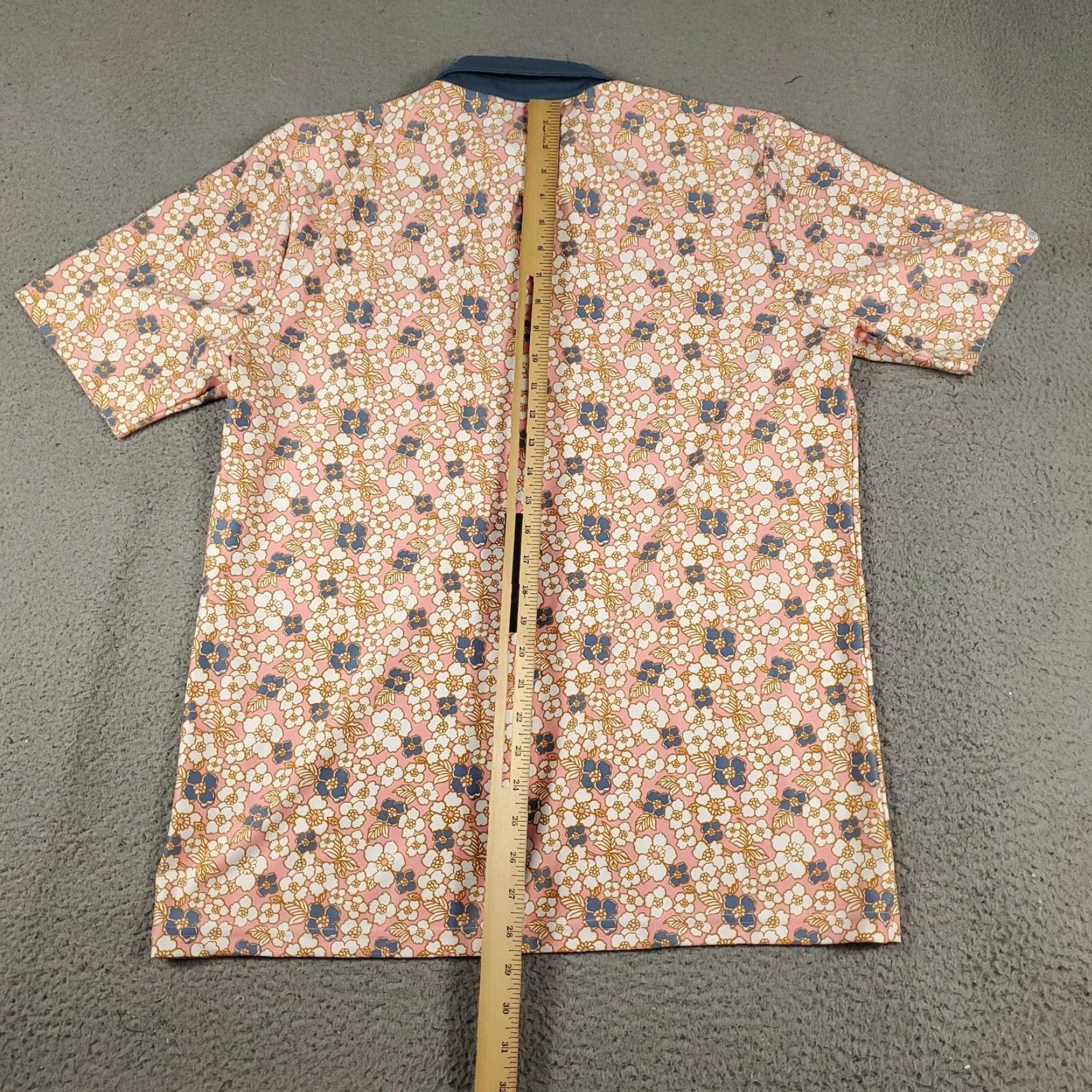 Vintage Smith & Quinn Polo Shirt Mens Large Pink Floral Performance Golf Short Sleeve Shirt Size US L / EU 52-54 / 3 - 3 Thumbnail