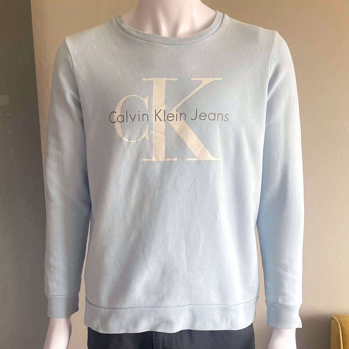 Calvin Klein Calvin Klein Jeans Baby Blue Sweatshirt Size US M / EU 48-50 / 2 - 1 Thumbnail