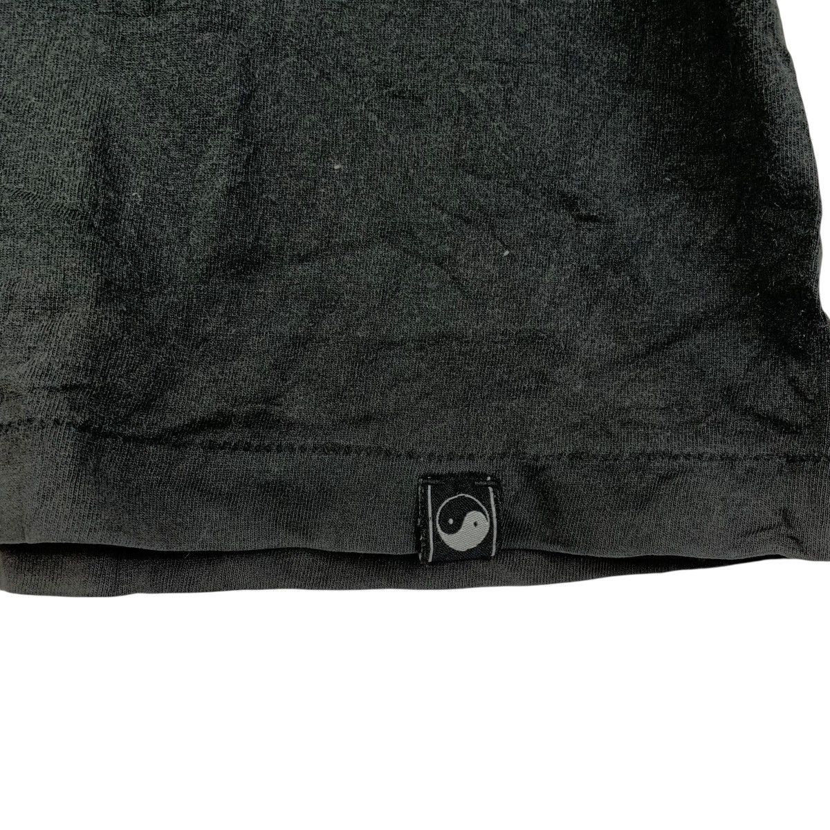 Vintage Vintage T&C Surf Designs Yin Yang Graphic Tee Washed Black Size US L / EU 52-54 / 3 - 5 Thumbnail