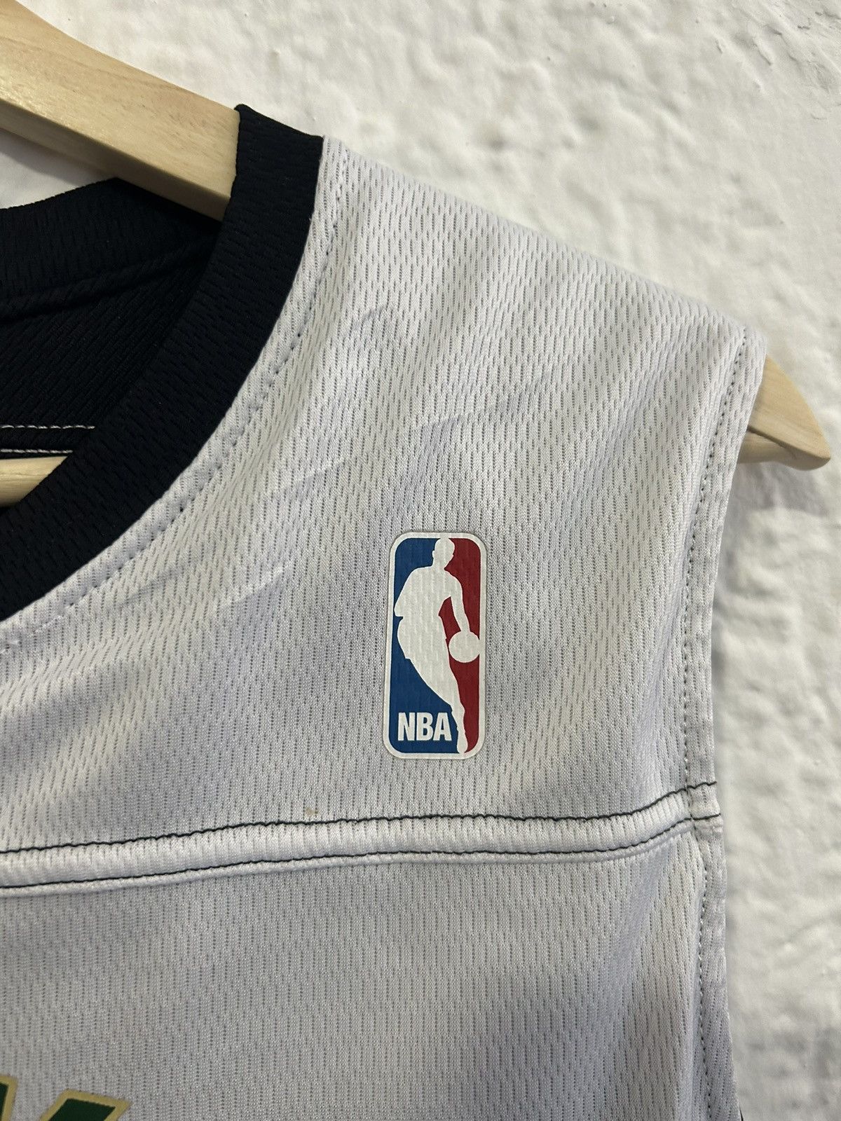 NBA Milwaukee Bucks Reversible Practice Jersey Size US M / EU 48-50 / 2 - 5 Thumbnail