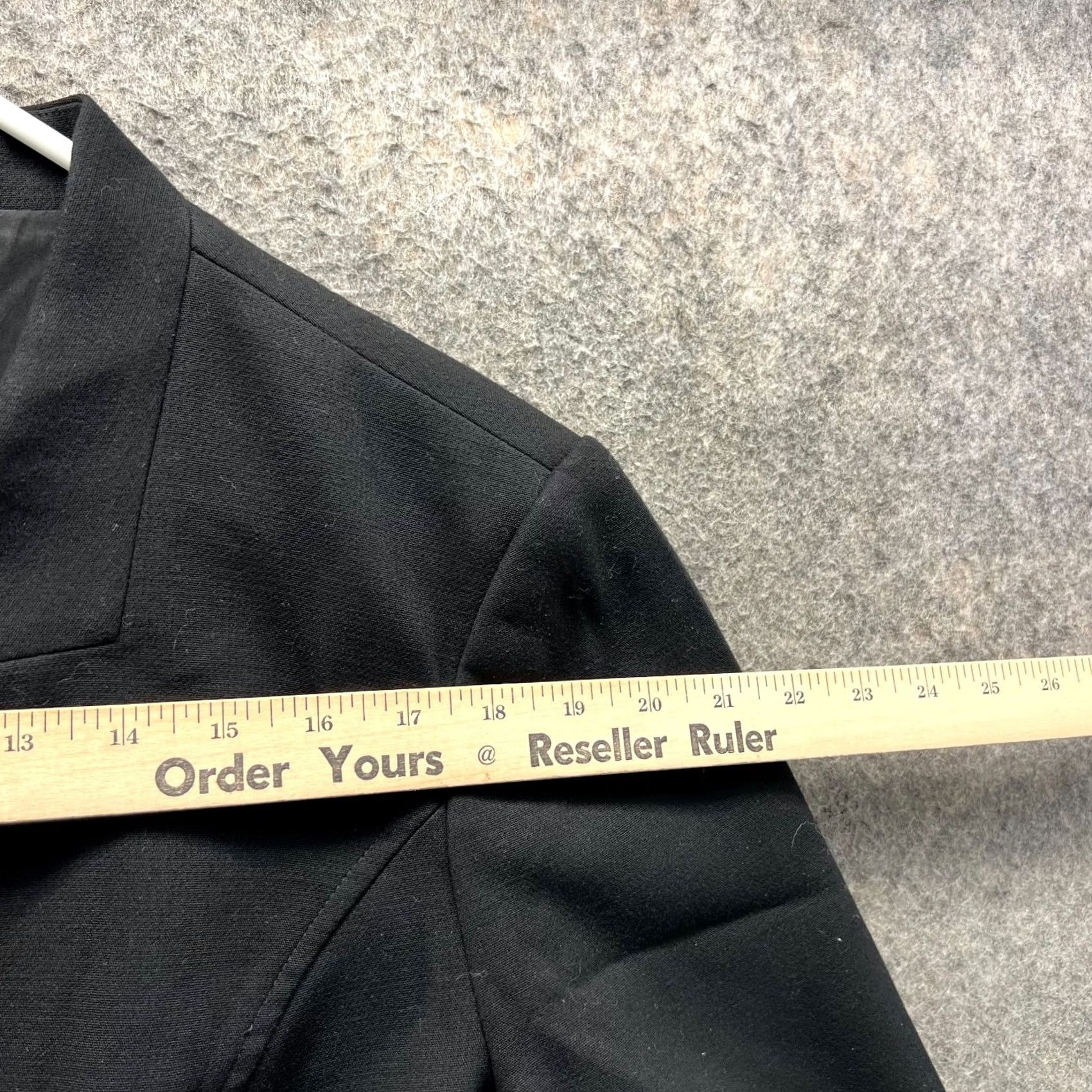 Banana Republic Banana Republic Blazer Women 12 Black Polyester Viscose Long Sleeve Dress Jacket Sports Style Basic Jacket Fall Winter Womens Size XL / US 12-14 / IT 48-50 - 3 Thumbnail