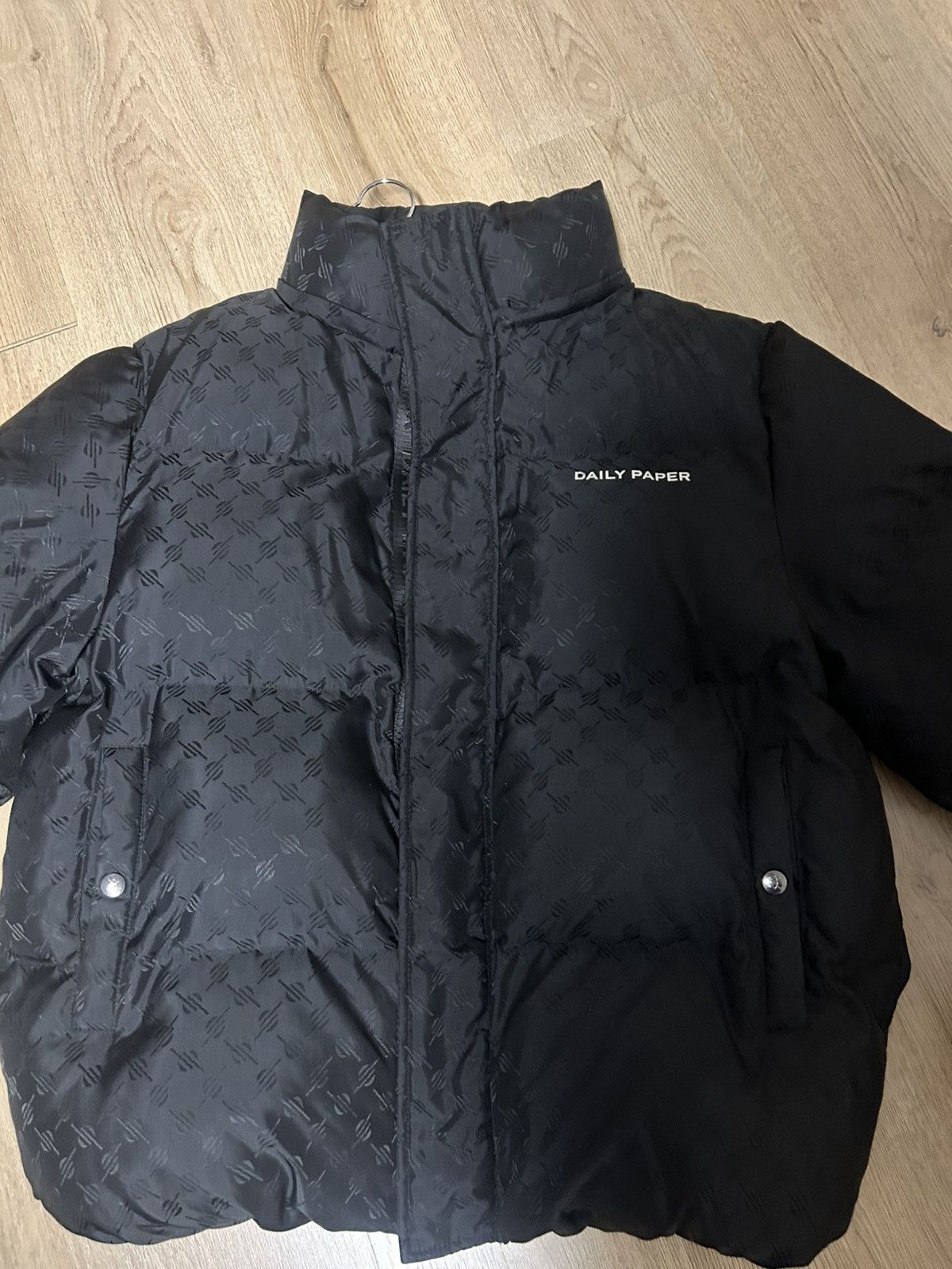 Daily Paper Daily Paper Black Monogram Short Puffer Jacket – New Size US M / EU 48-50 / 2 - 1 Thumbnail
