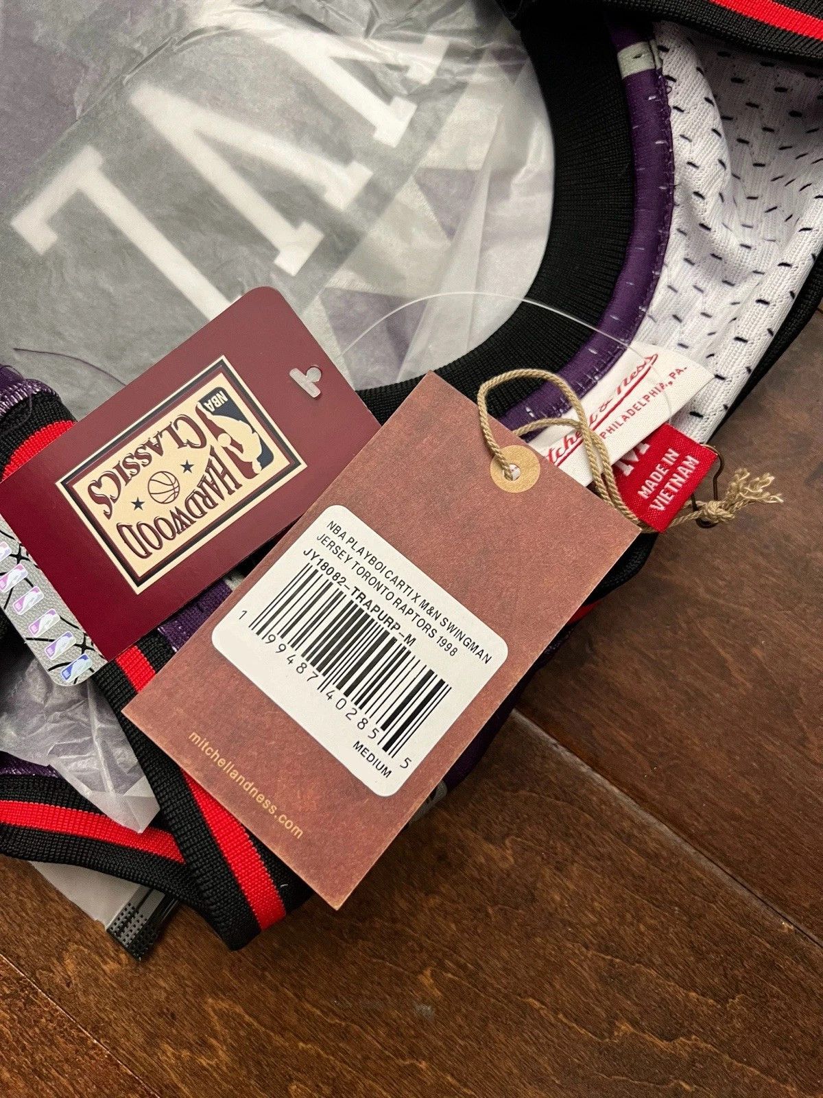 Mitchell & Ness Mitchell & Ness Playboi Carti Raptors Swingman Jeresy Medium Size US M / EU 48-50 / 2 - 3 Thumbnail