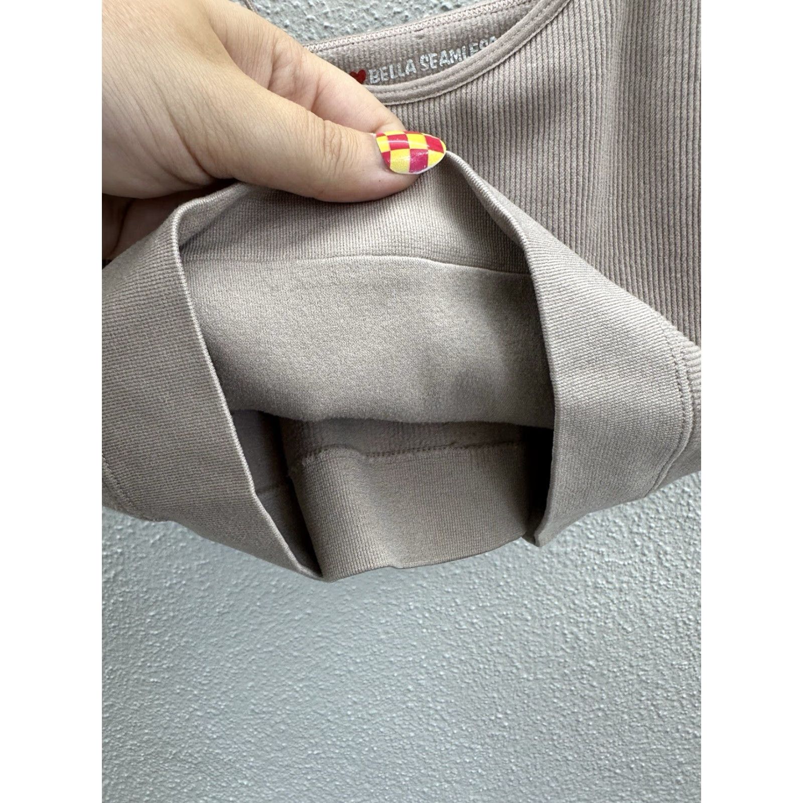 Bell Bella Seamless Crop Top Womens Size Large Tan Ribbed Sleeveless Tank Knit Nylon Spandex 80s 90s Sports Casual Workwear Size L / US 10 / IT 46 - 5 Thumbnail