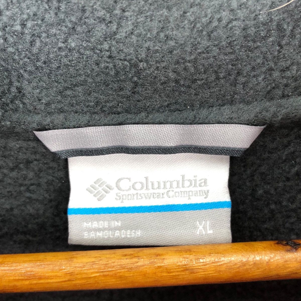 Columbia Vintage COLUMBIA OUTDOOR SPORTSWEAR Company Half Zipper Size US XL / EU 56 / 4 - 5 Thumbnail