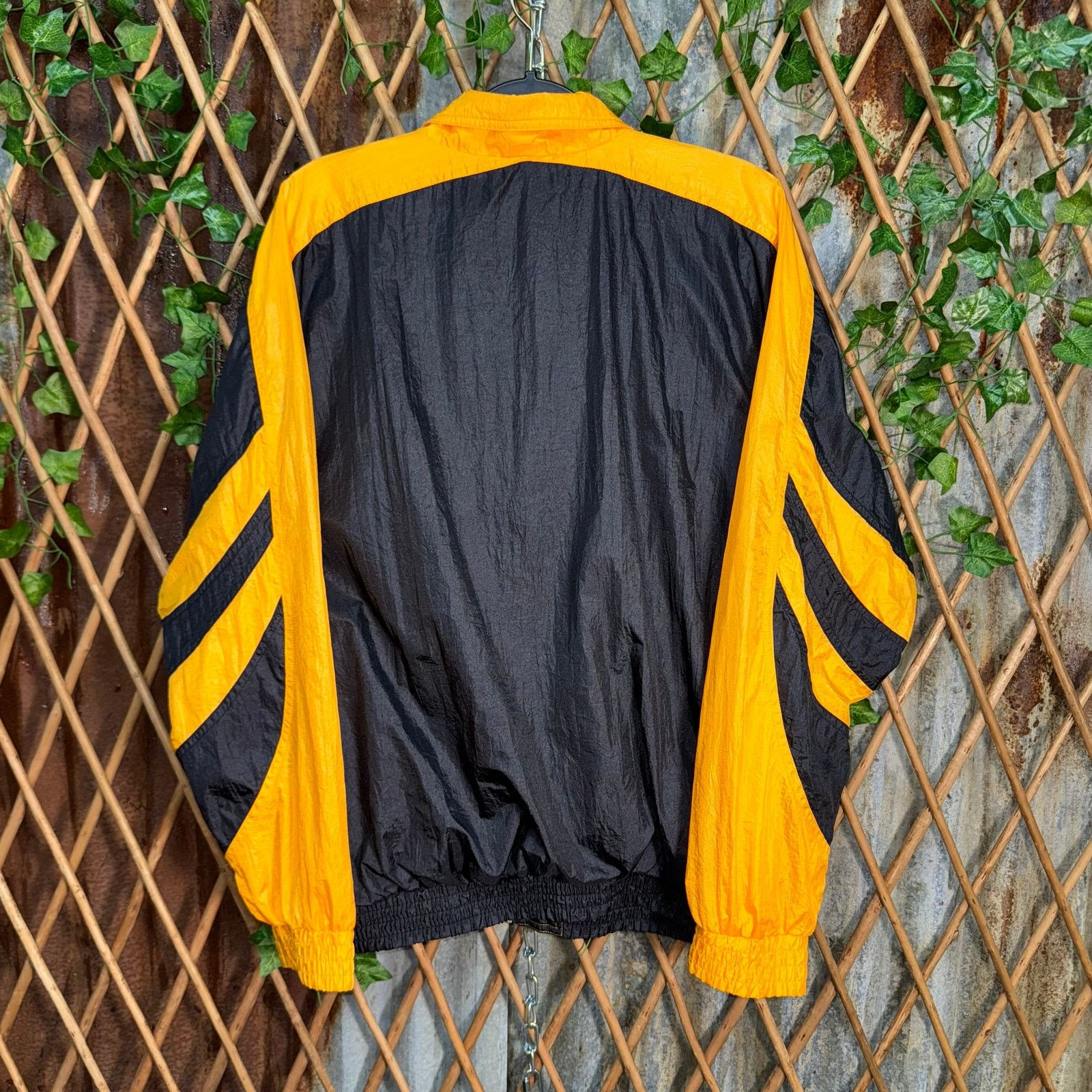 Speedo Vintage Y2K speedo 1990s embroidered essential windbreaker Size US S / EU 44-46 / 1 - 2 Thumbnail