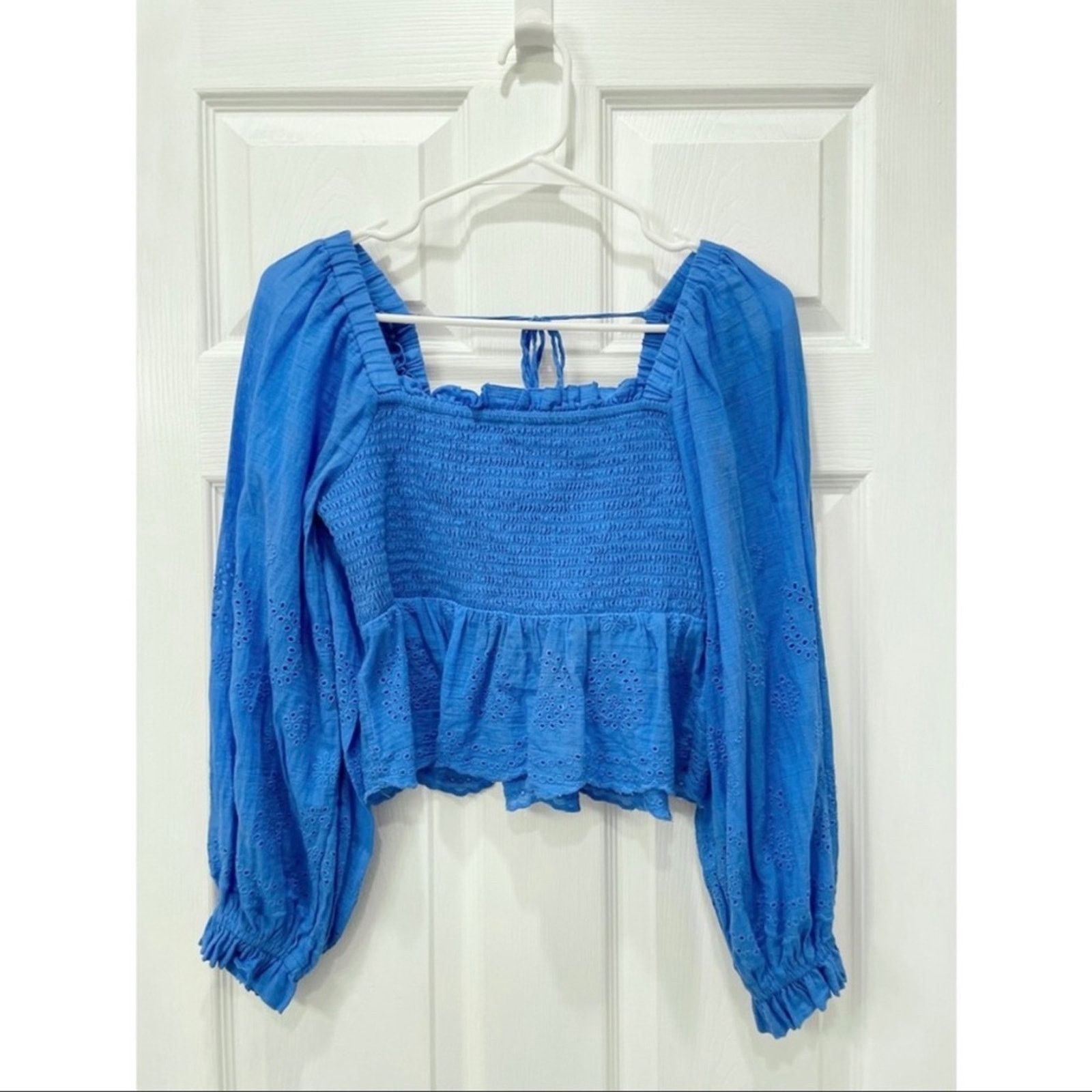 American Eagle Outfitters American Eagle Outfitters Eyelet Peplum Crop Top M Size M / US 6-8 / IT 42-44 - 1 Thumbnail