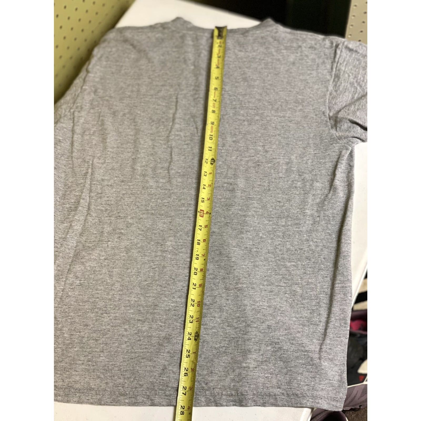 Tultex VINTAGE Mens Mount Hood Oregon Gray T-Shirt L Short Sleeve Crew Neck L Mens Size US L / EU 52-54 / 3 - 6 Thumbnail