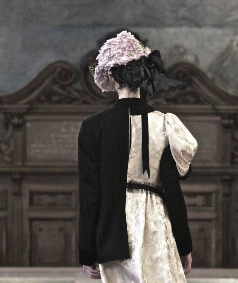 Comme des Garcons Comme Des Garcons White silk suit 2502-Nextarrow Size XS / US 0-2 / IT 36-38 - 6 Thumbnail
