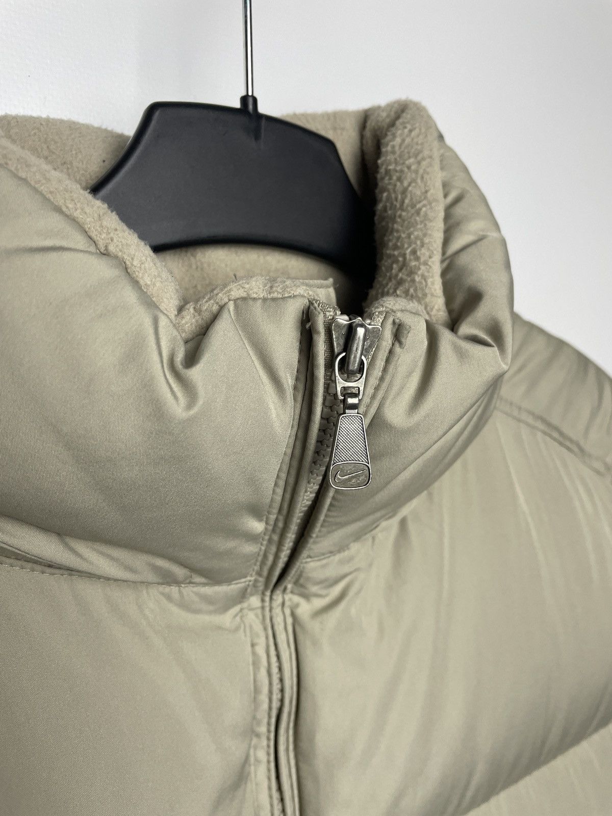 Nike 🦍 NIKE PUFFER DOWN VEST HOODED Y2K 90’s SWOOSH LOGO Beige Size US L / EU 52-54 / 3 - 3 Thumbnail