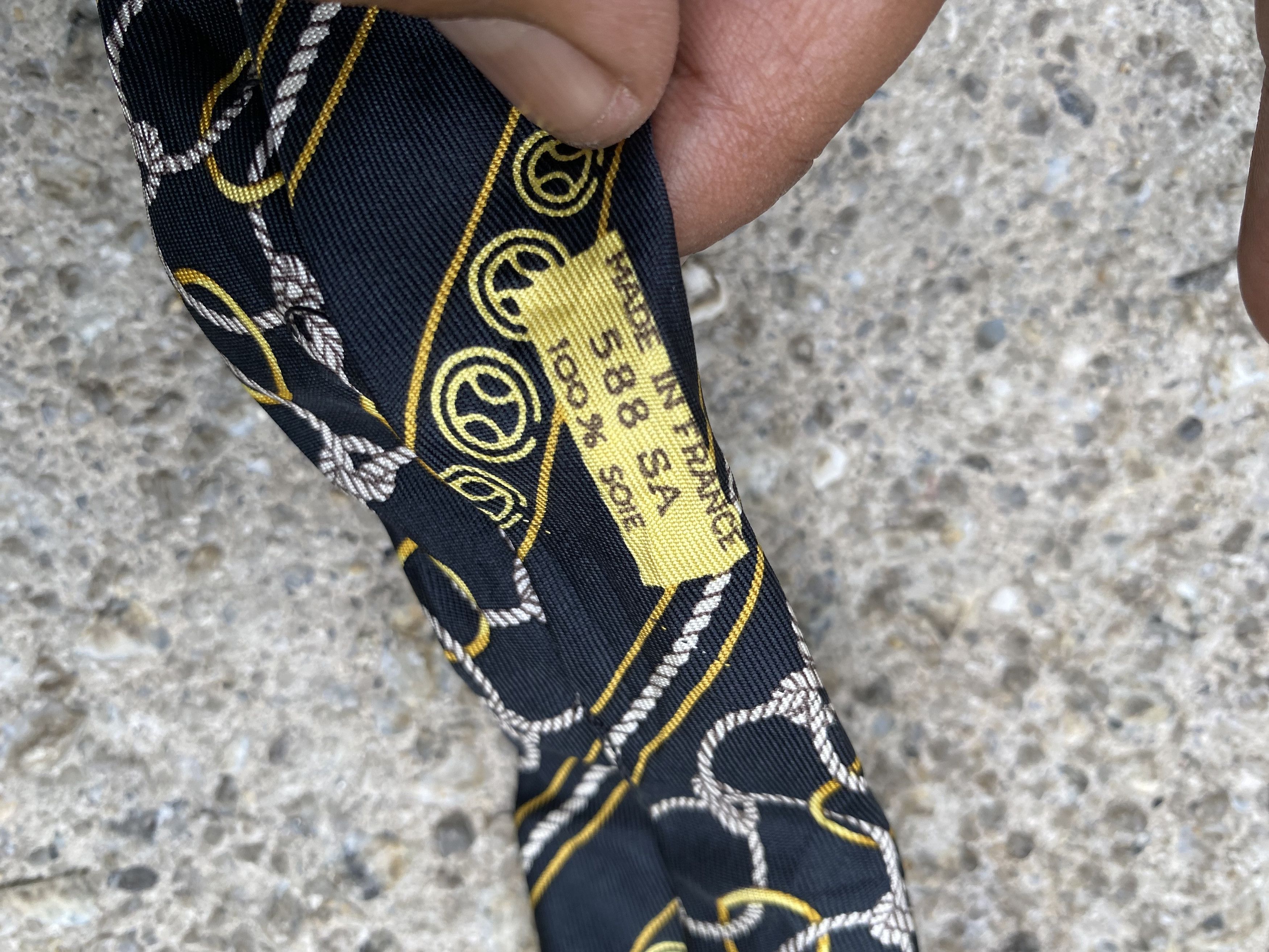 Hermes Vintage 80’s HERMES 588 SA Tied Chainage O-rings Tie Size ONE SIZE - 6 Thumbnail